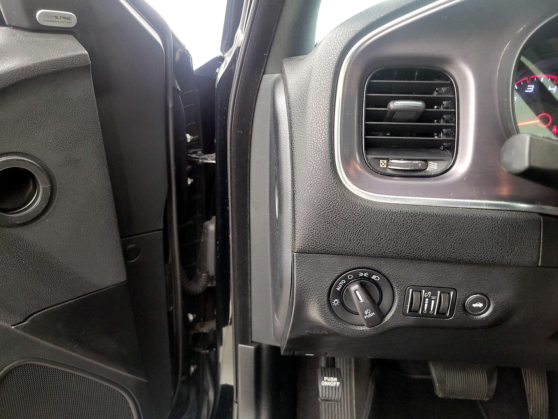 Thumbnail: 2016 Dodge Charger - 13