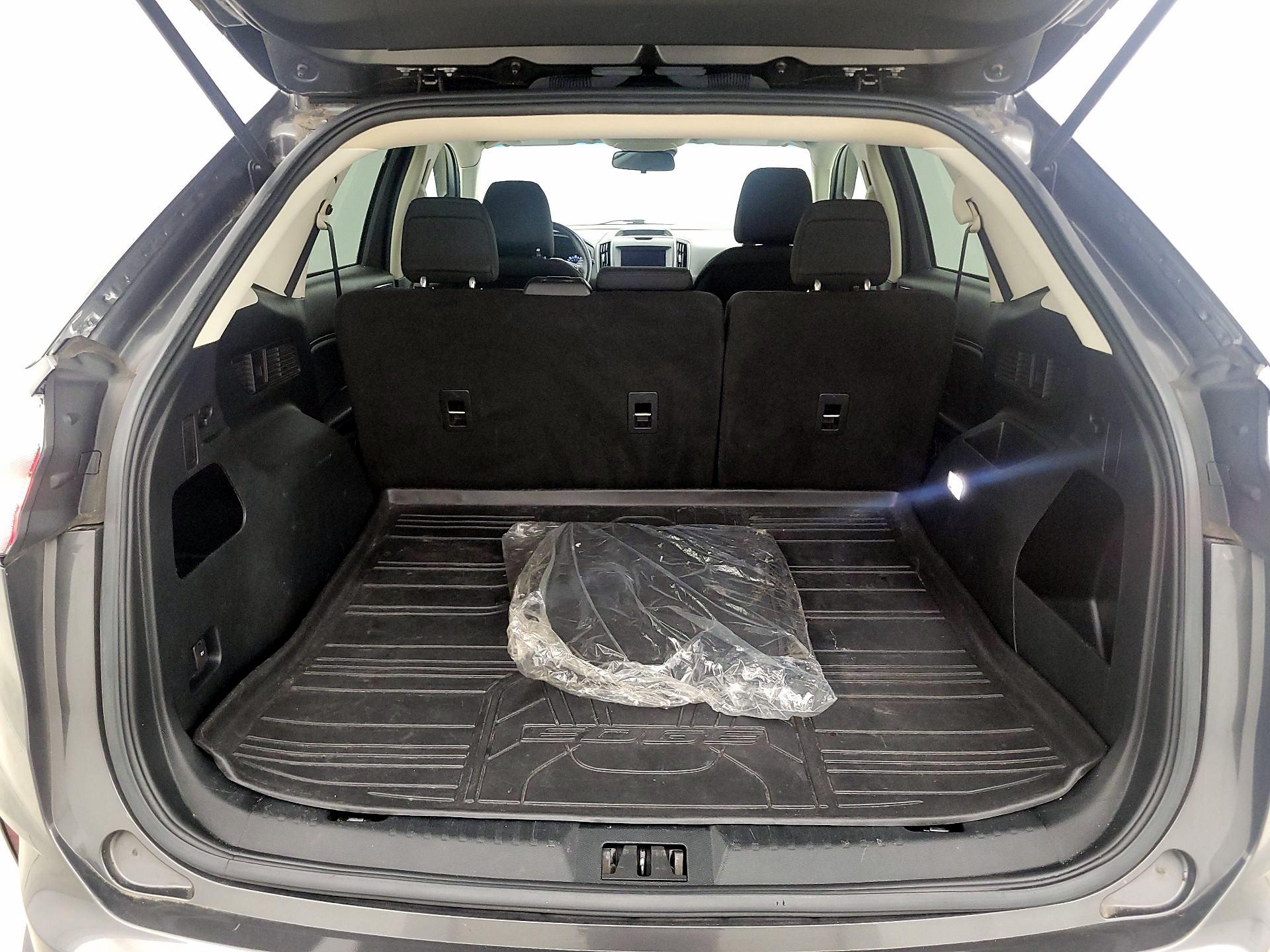 Thumbnail: 2020 Ford Edge - 20