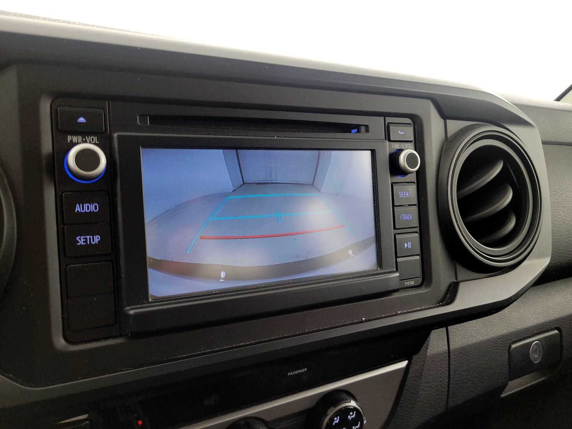 Thumbnail: 2016 Toyota Tacoma - 13