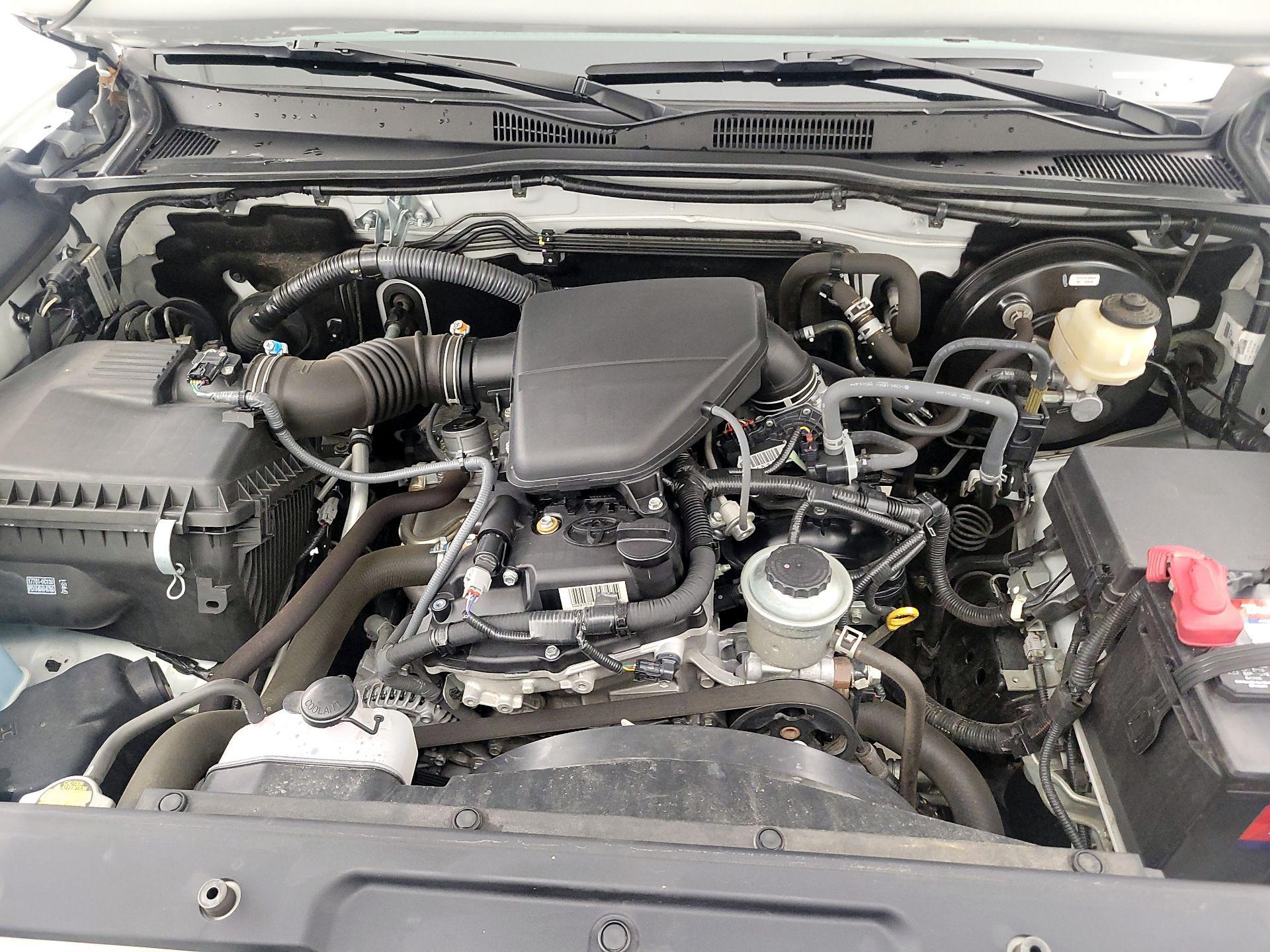 Thumbnail: 2016 Toyota Tacoma - 20