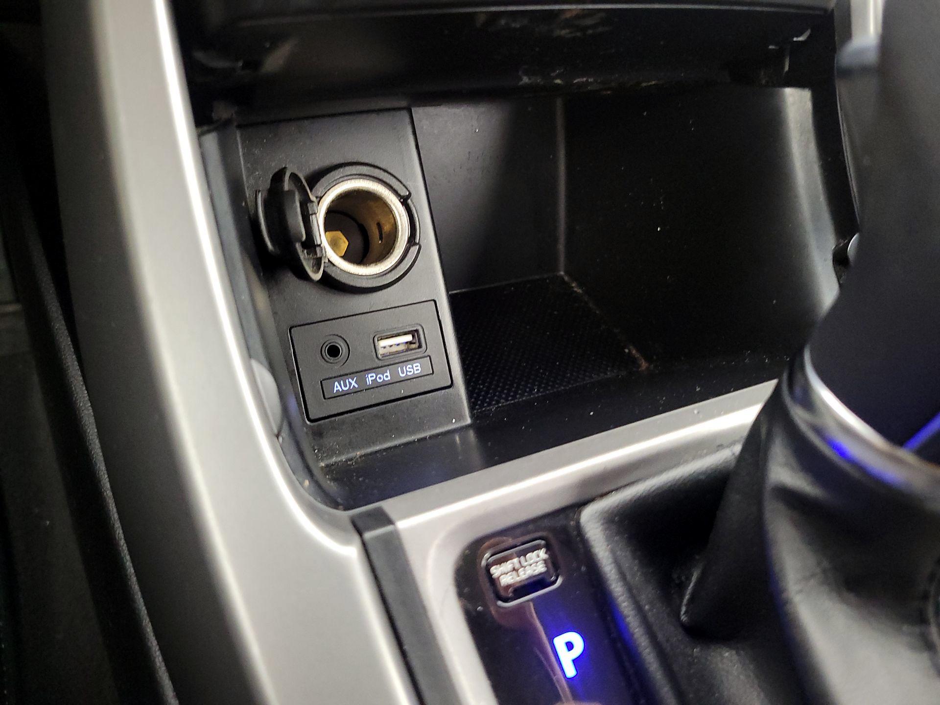 Thumbnail: 2014 Hyundai Elantra - 17