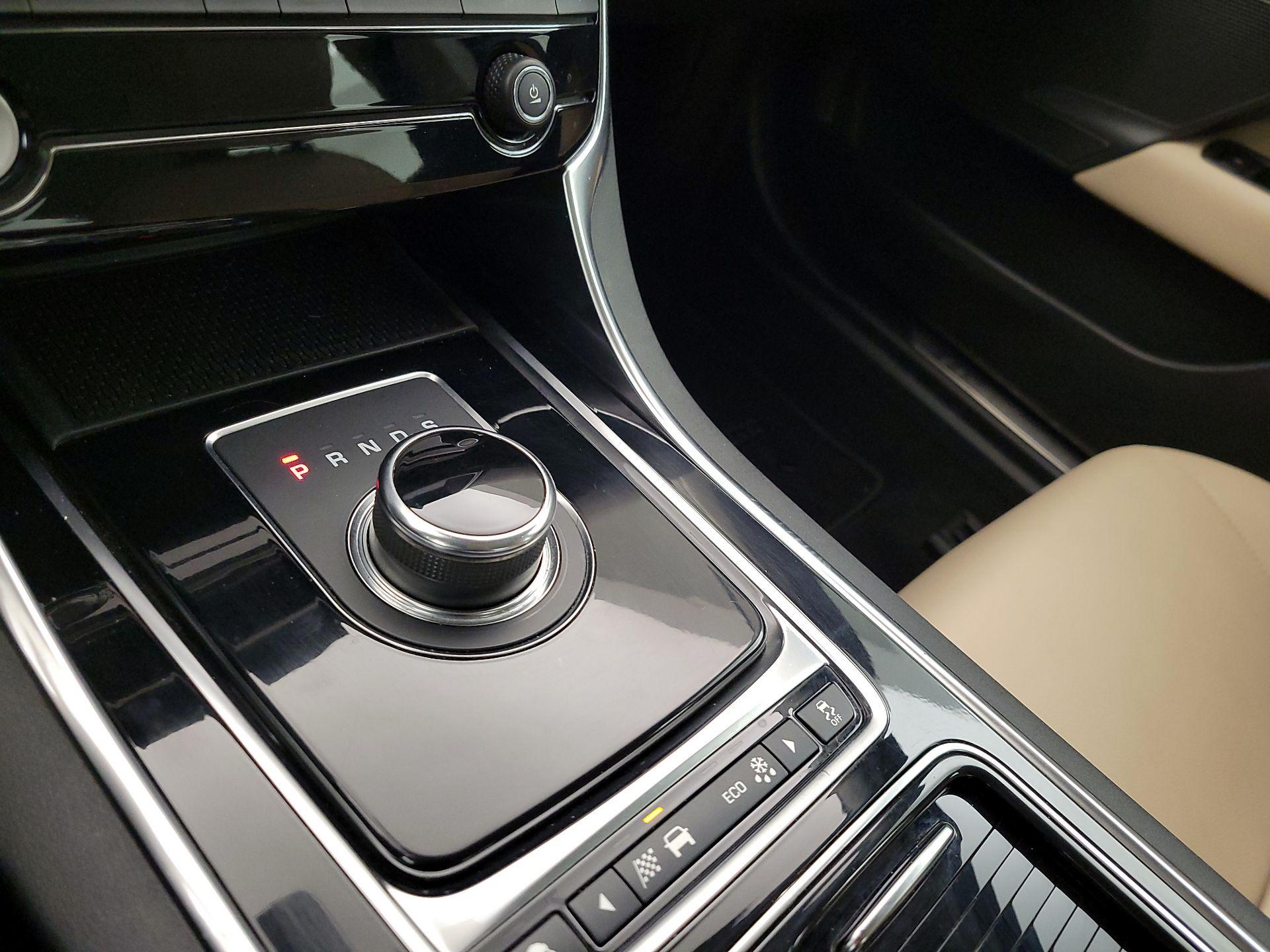 Thumbnail: 2019 Jaguar XE - 17