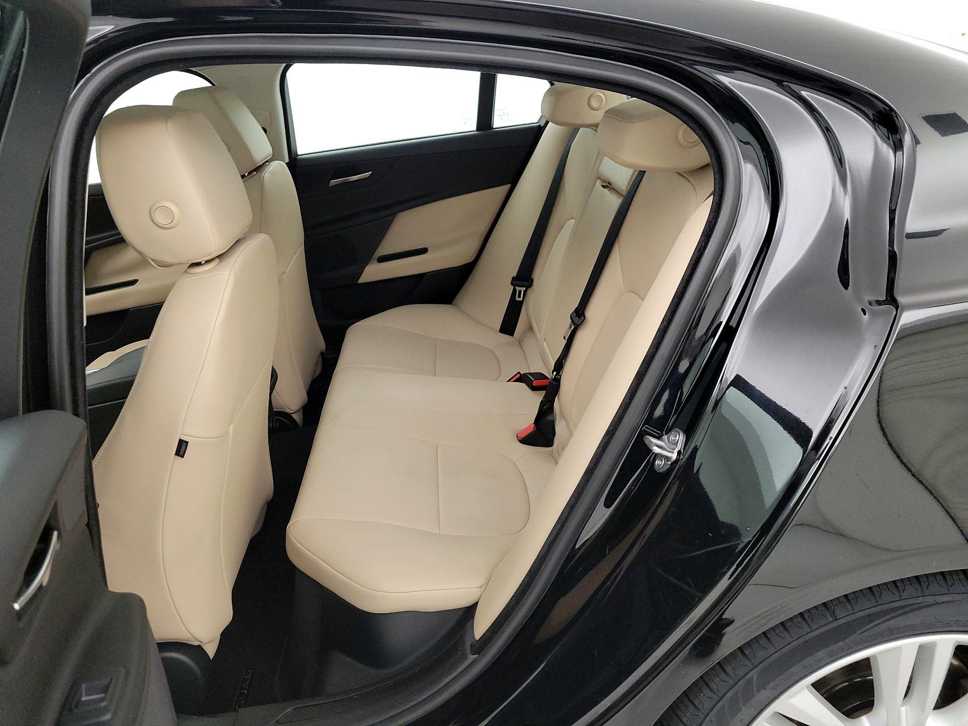 Thumbnail: 2019 Jaguar XE - 20