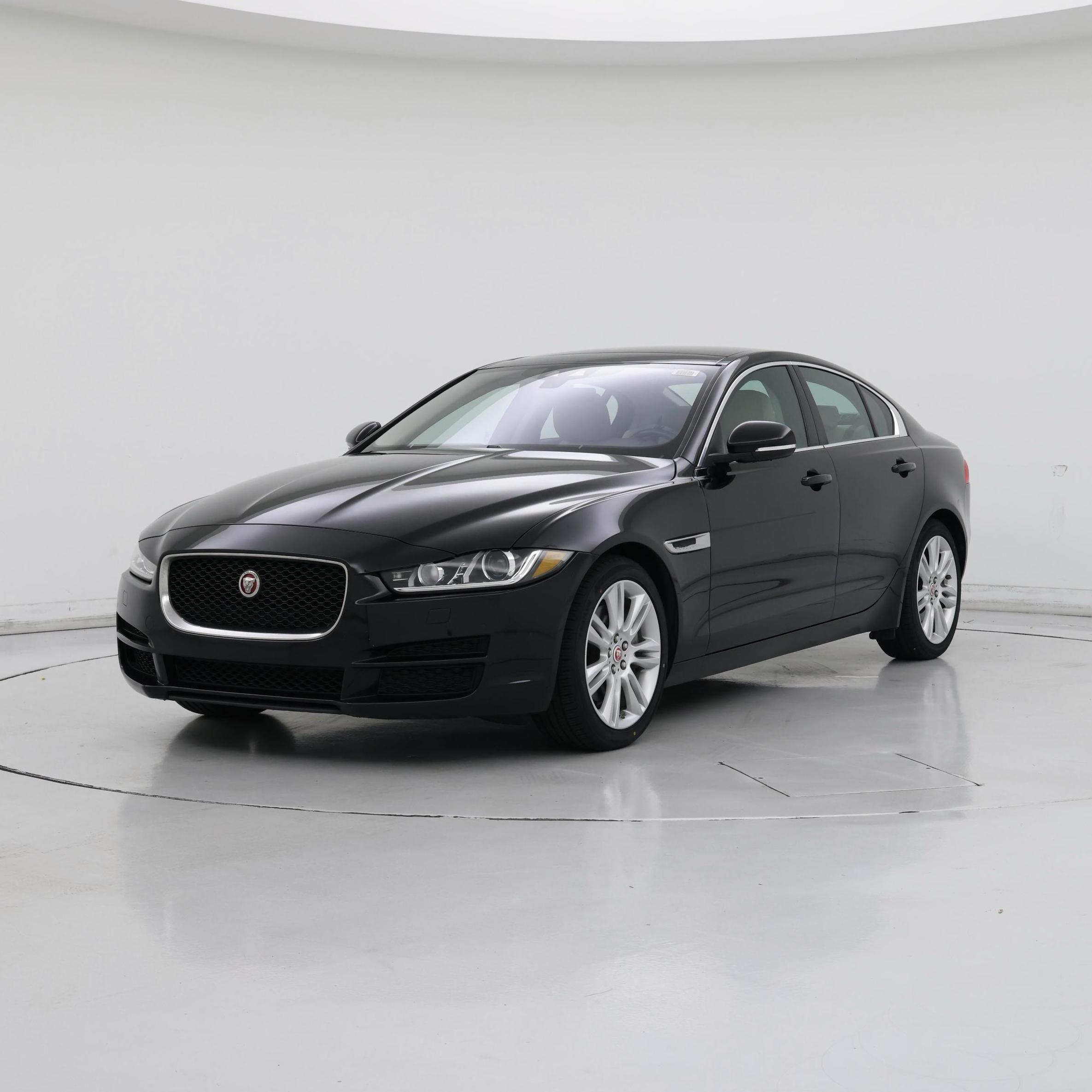Thumbnail: 2019 Jaguar XE - 4