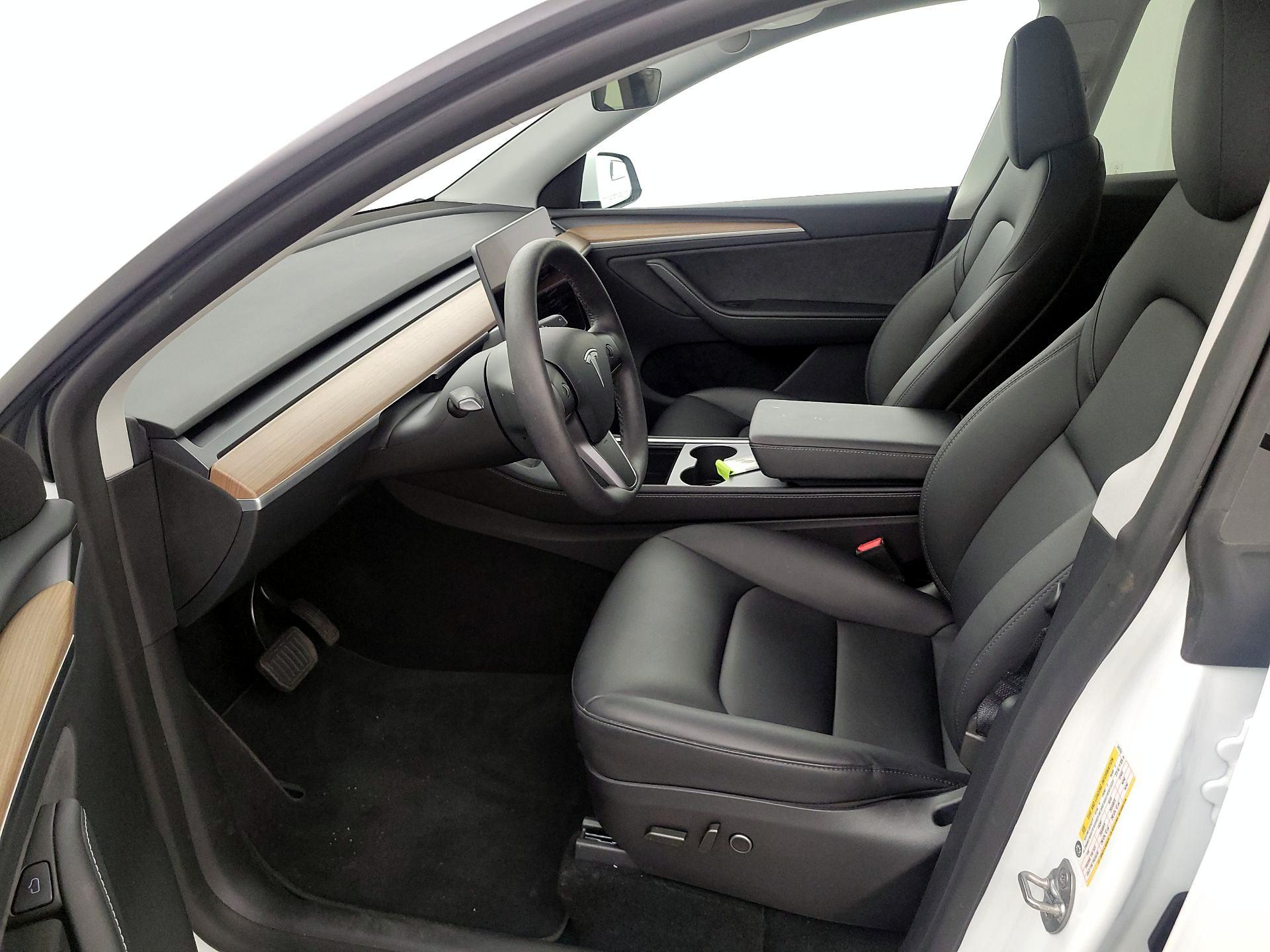 Thumbnail: 2025 Tesla Model Y - 11