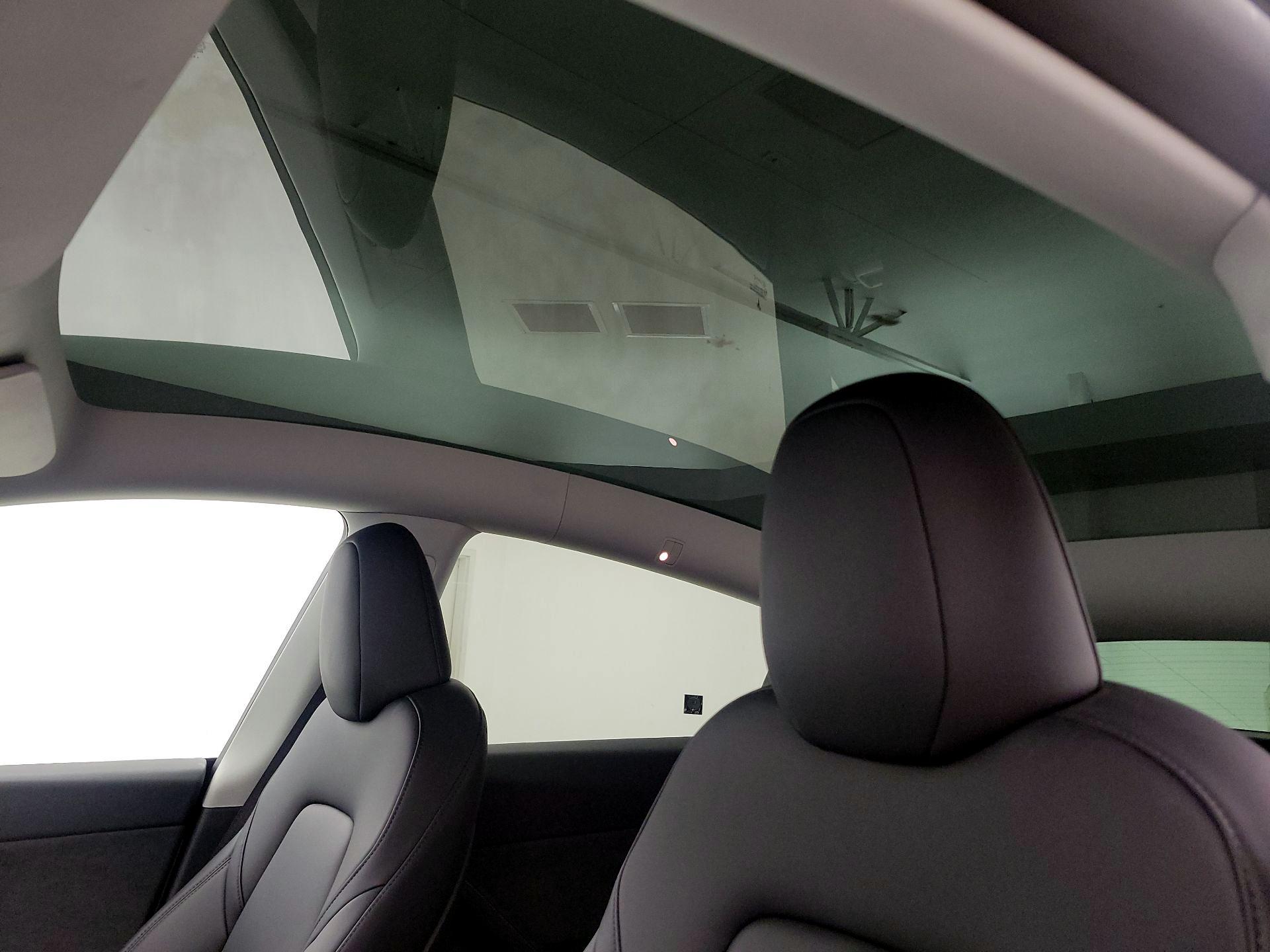 Thumbnail: 2025 Tesla Model Y - 19