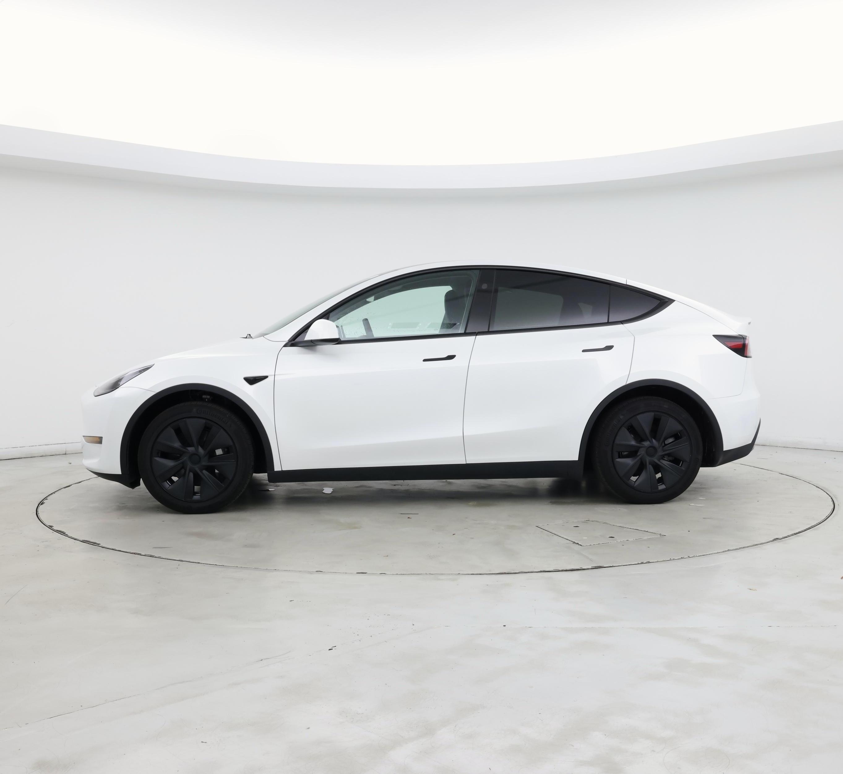 Thumbnail: 2025 Tesla Model Y - 3