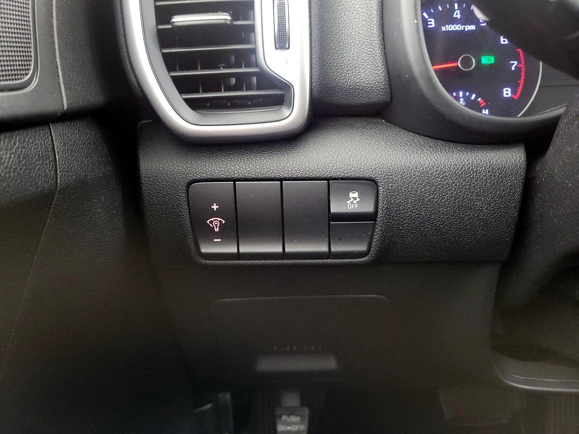 Thumbnail: 2017 Kia Sportage - 13