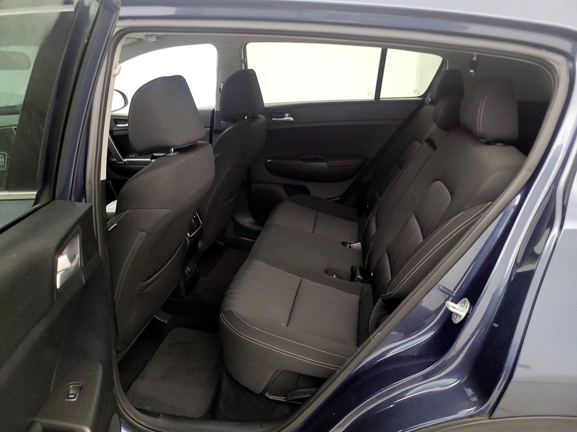 Thumbnail: 2017 Kia Sportage - 19