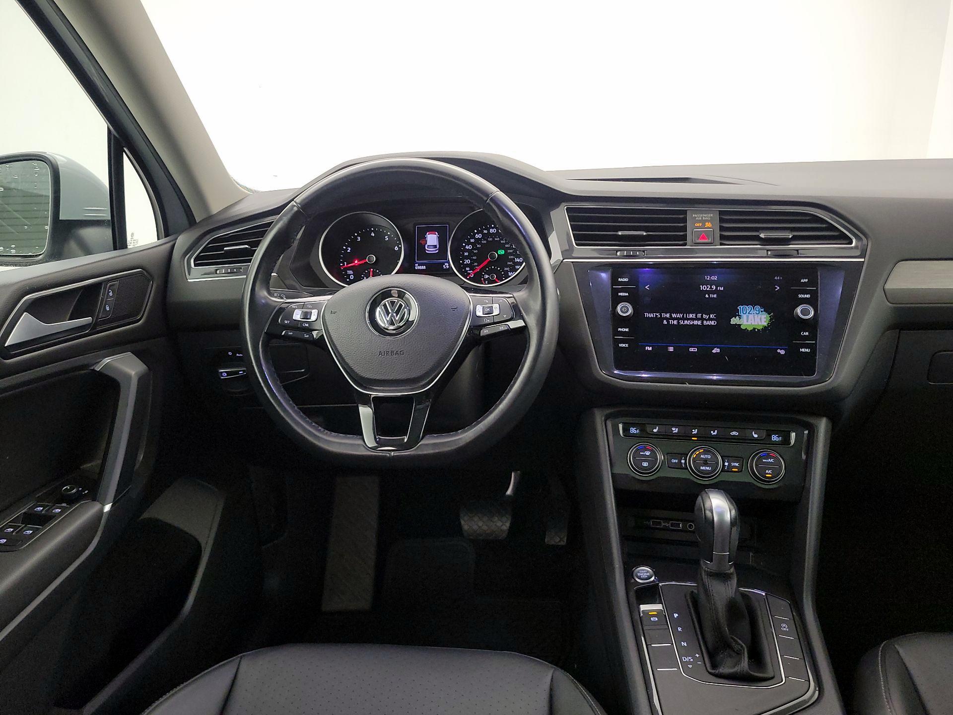 Thumbnail: 2018 Volkswagen Tiguan - 10