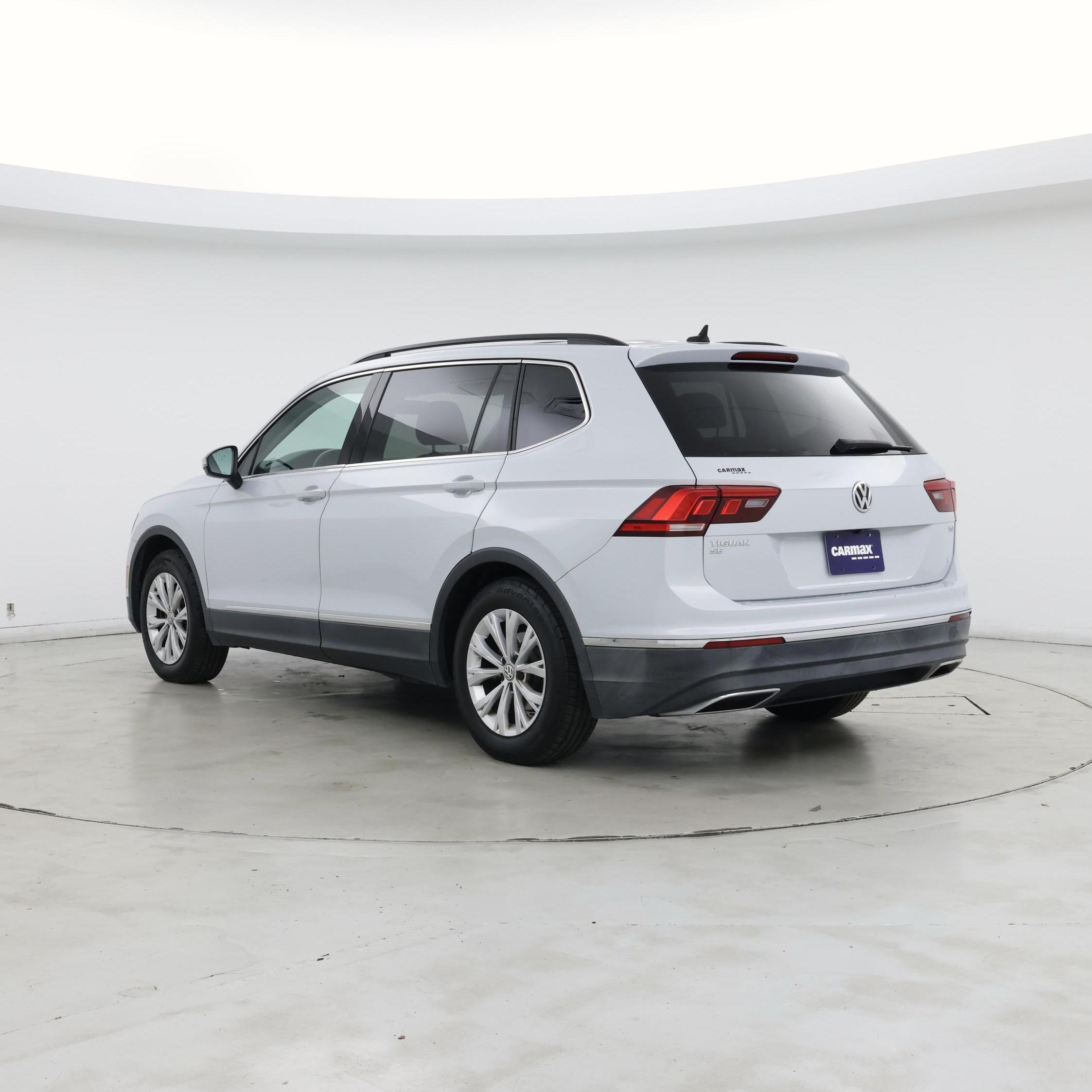 Thumbnail: 2018 Volkswagen Tiguan - 2