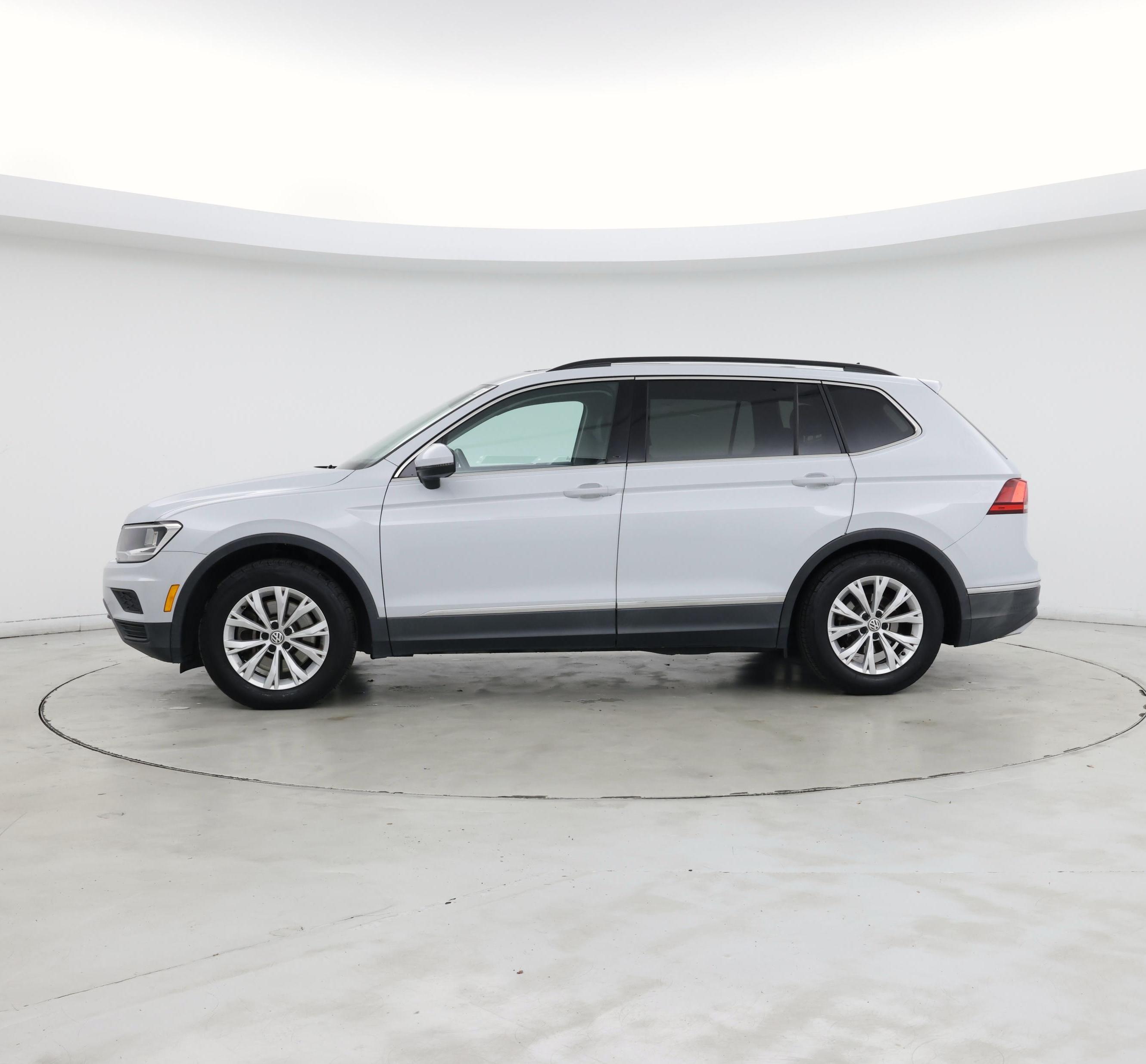 Thumbnail: 2018 Volkswagen Tiguan - 3