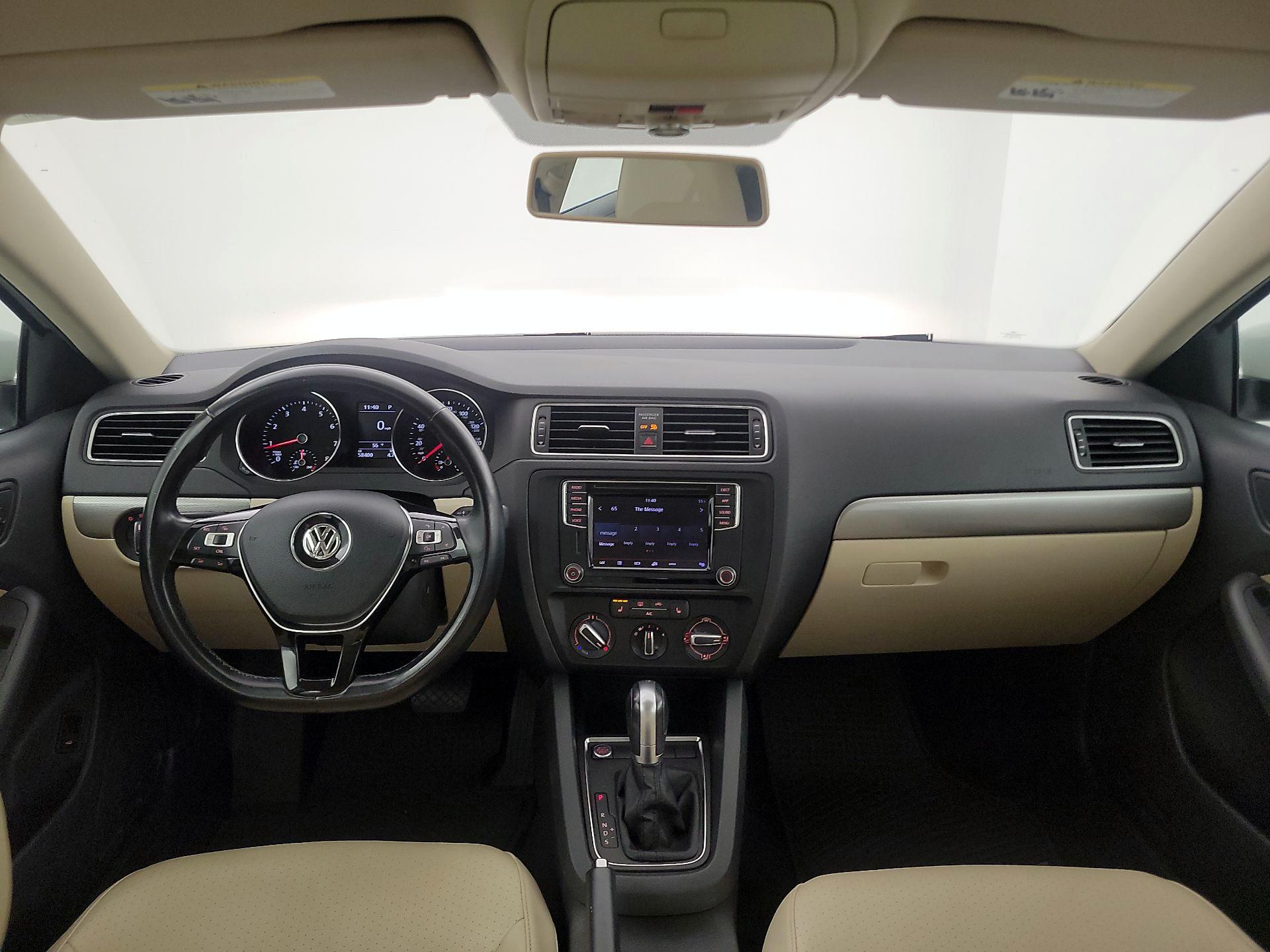 Thumbnail: 2018 Volkswagen Jetta - 9