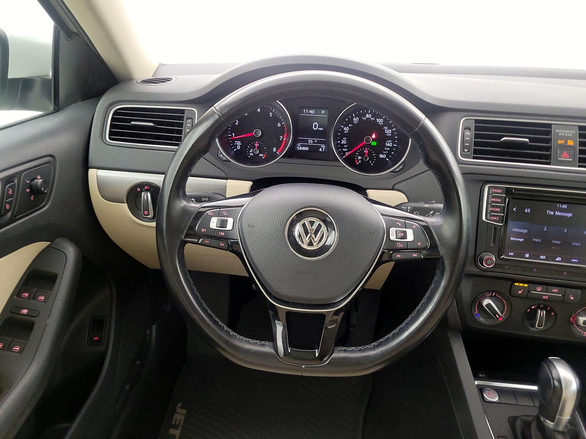 Thumbnail: 2018 Volkswagen Jetta - 10