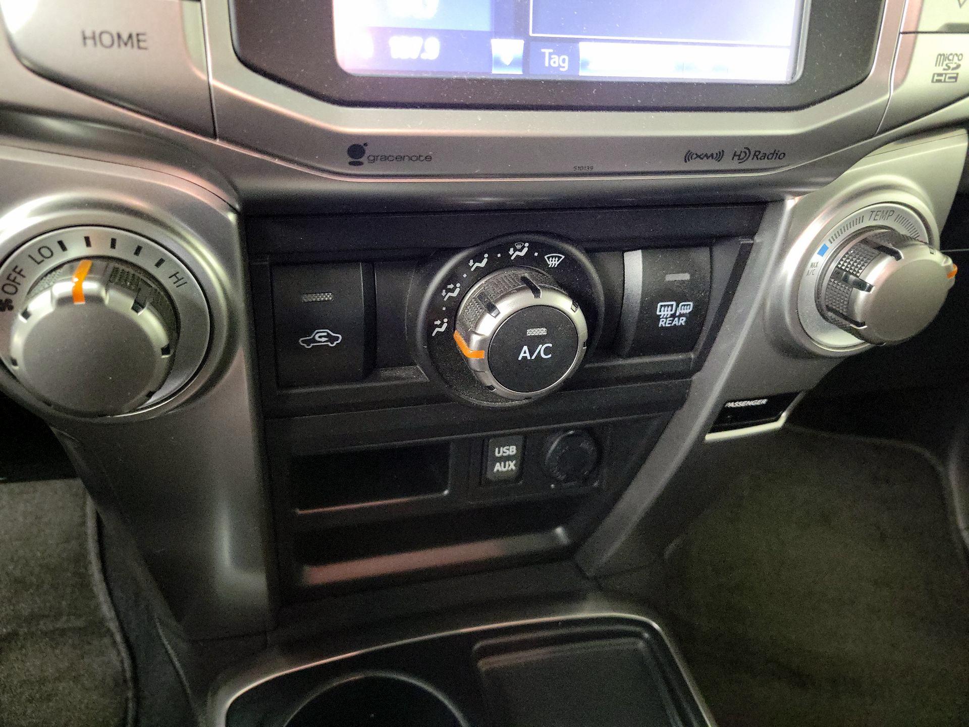 Thumbnail: 2016 Toyota 4Runner - 16