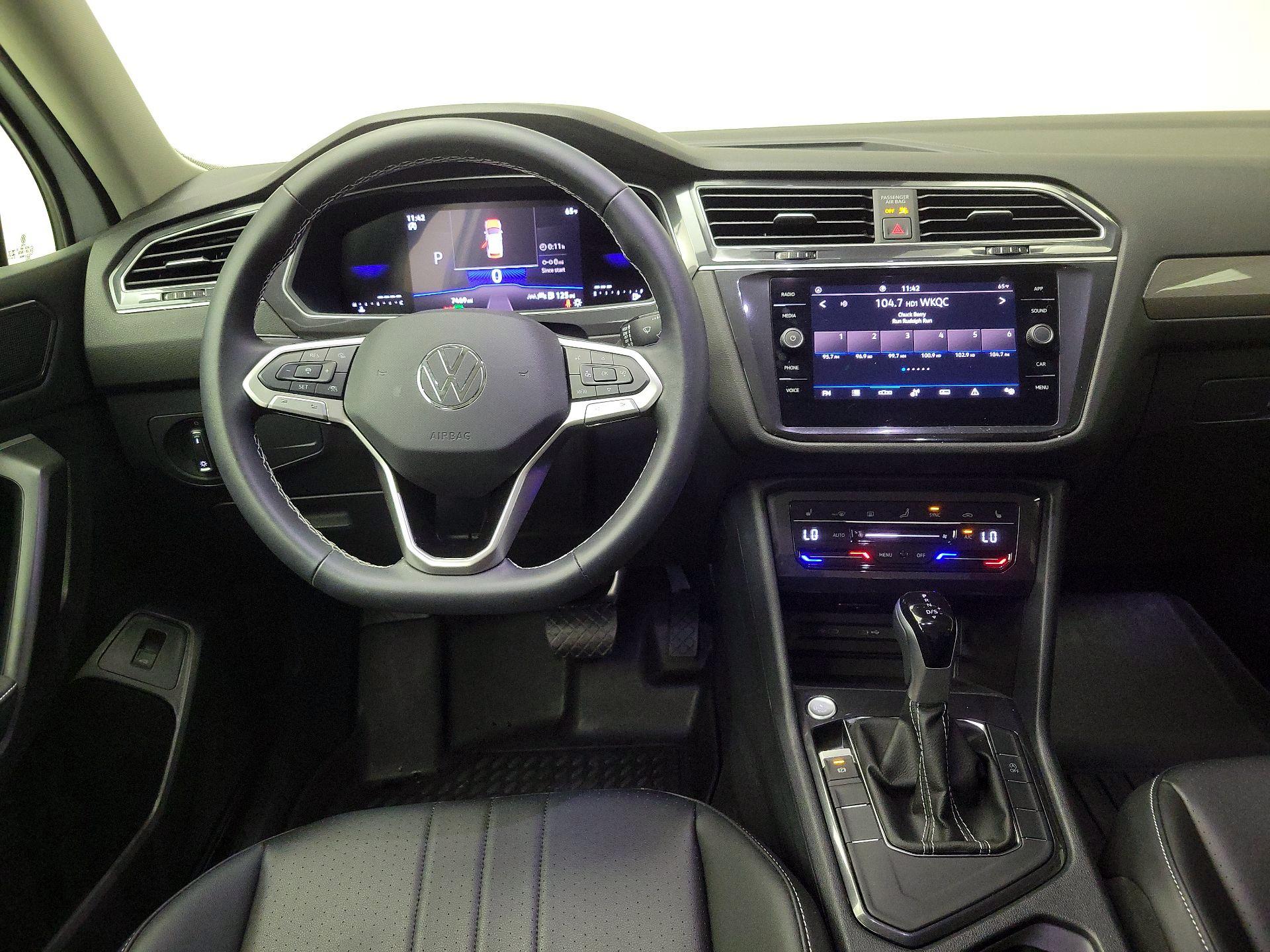 Thumbnail: 2024 Volkswagen Tiguan - 10