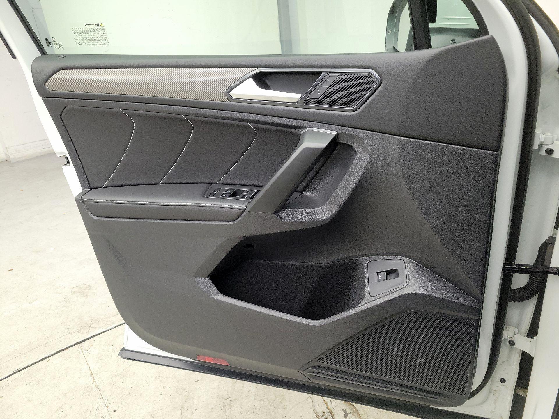 Thumbnail: 2024 Volkswagen Tiguan - 12