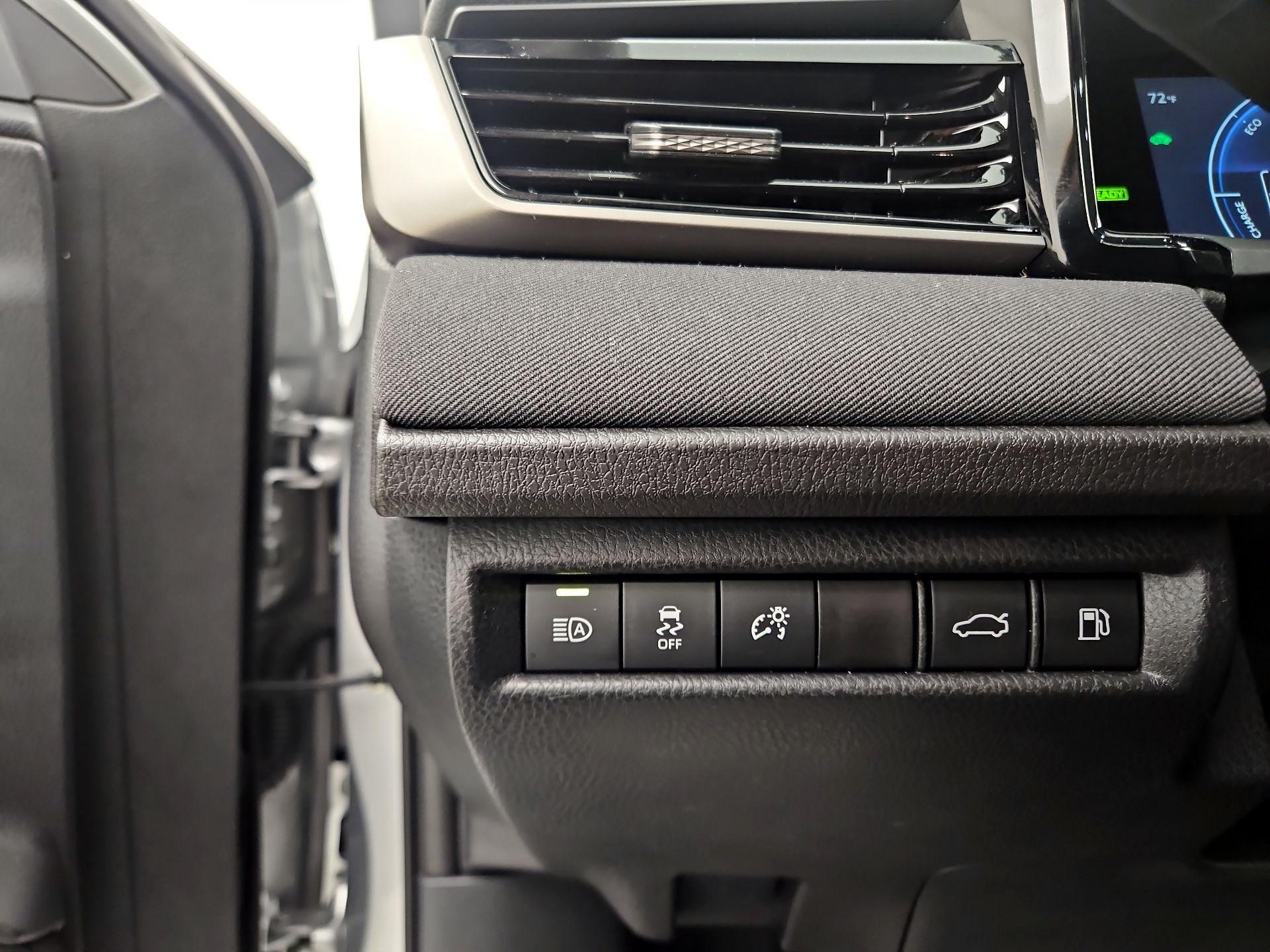 Thumbnail: 2025 Toyota Camry - 13