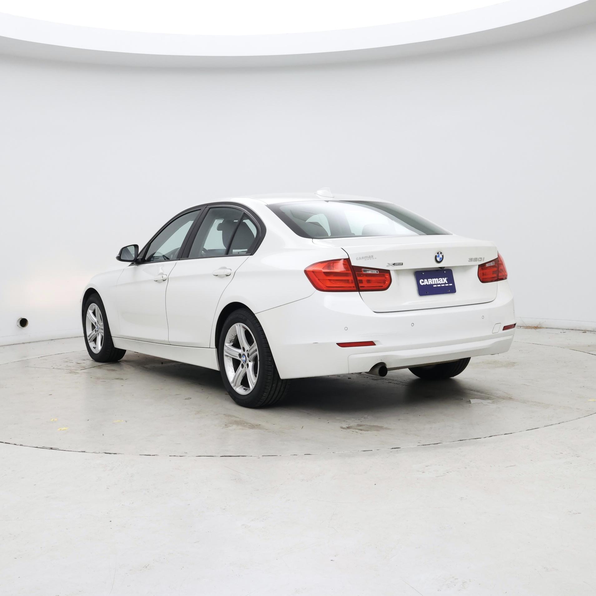 Thumbnail: 2015 BMW 3 Series - 2