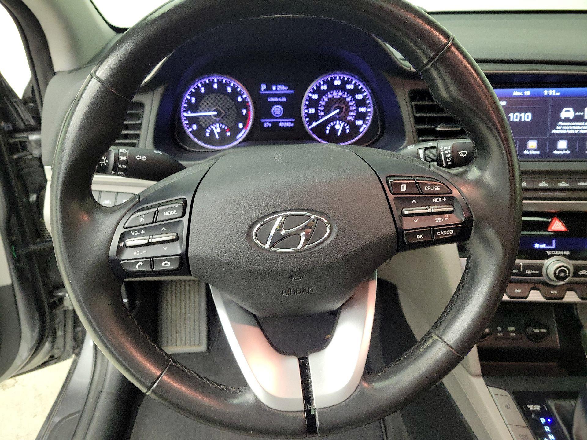 Thumbnail: 2020 Hyundai Elantra - 10