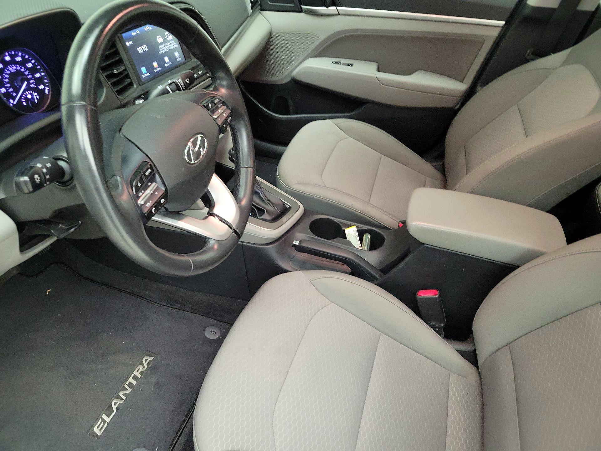 Thumbnail: 2020 Hyundai Elantra - 11