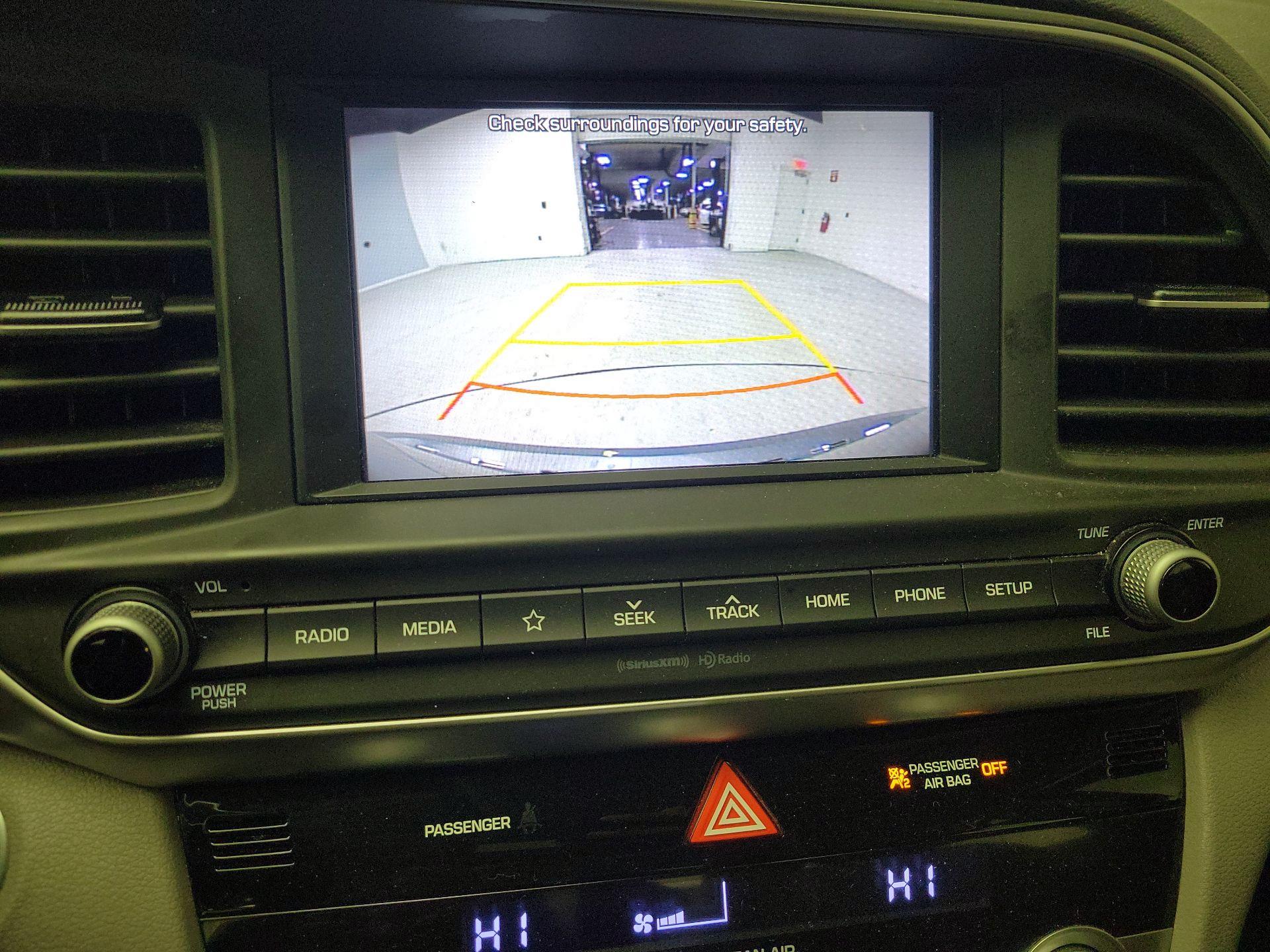 Thumbnail: 2020 Hyundai Elantra - 13