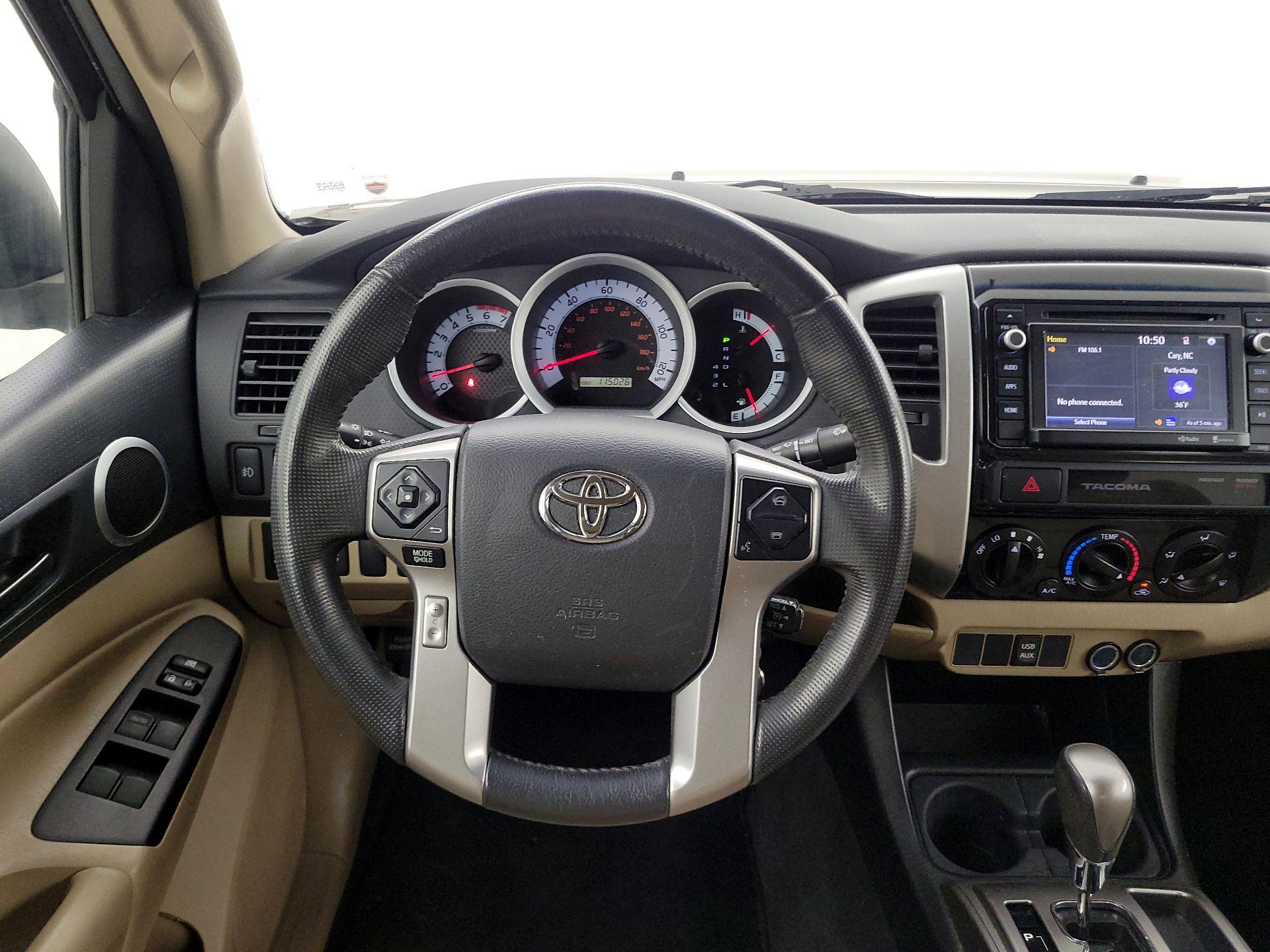 Thumbnail: 2015 Toyota Tacoma - 10