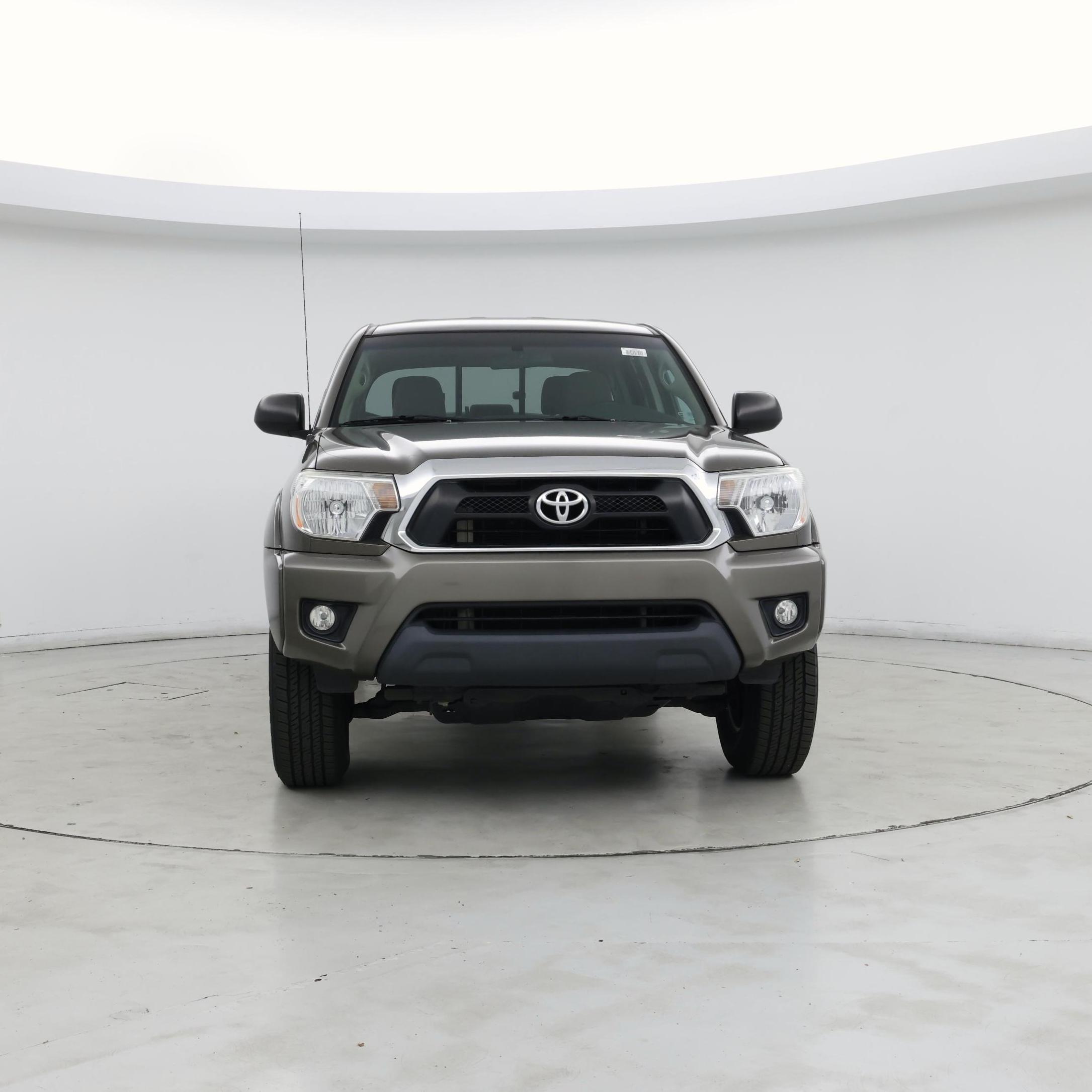 Thumbnail: 2015 Toyota Tacoma - 5
