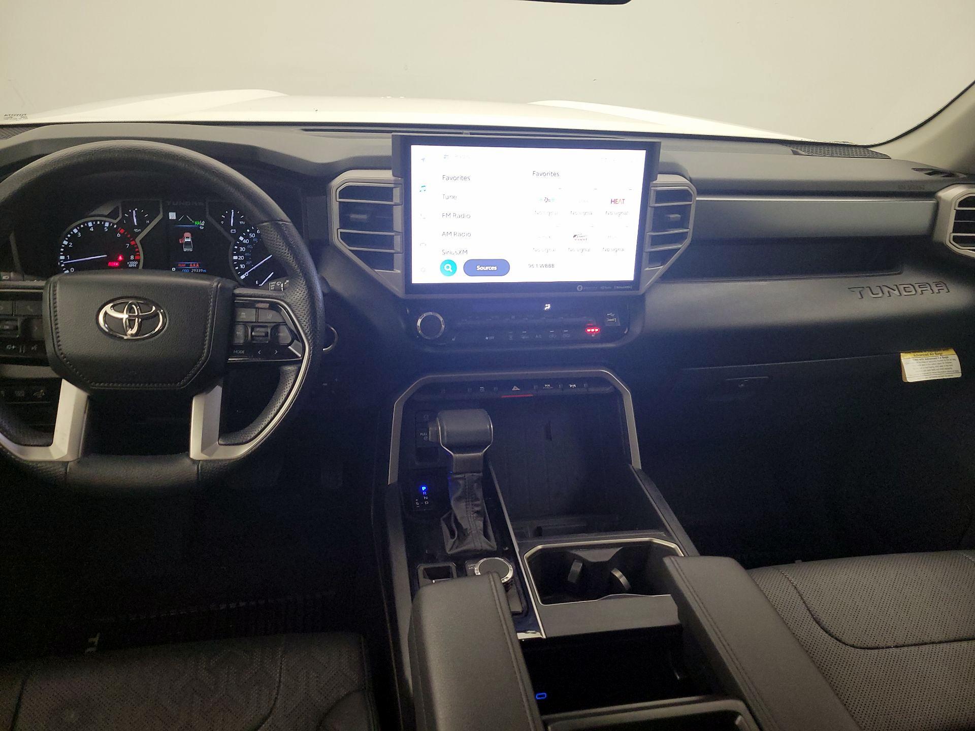 Thumbnail: 2022 Toyota Tundra - 9