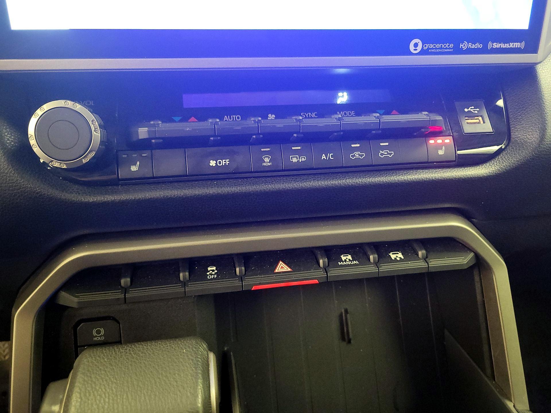 Thumbnail: 2022 Toyota Tundra - 16