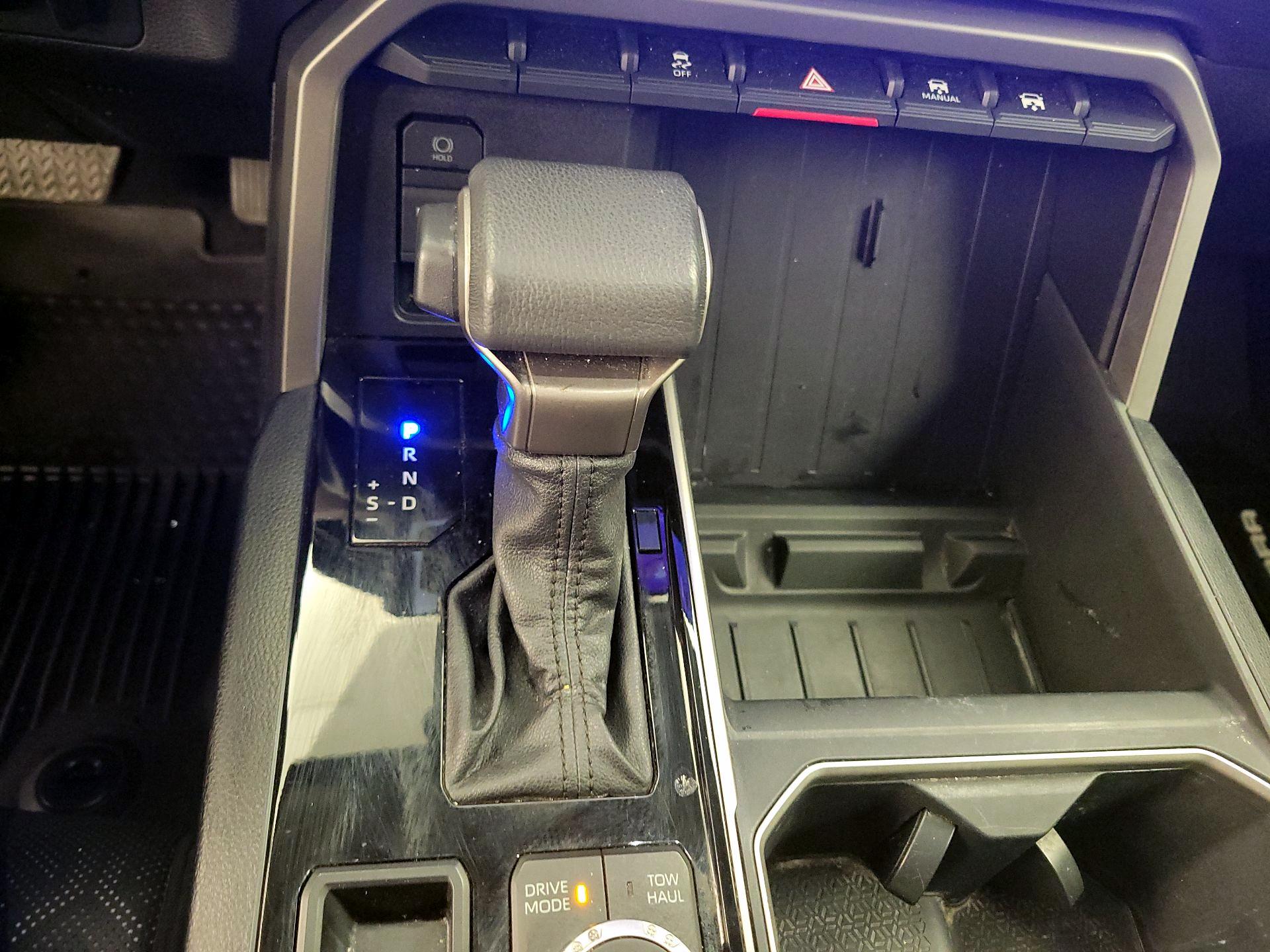 Thumbnail: 2022 Toyota Tundra - 17