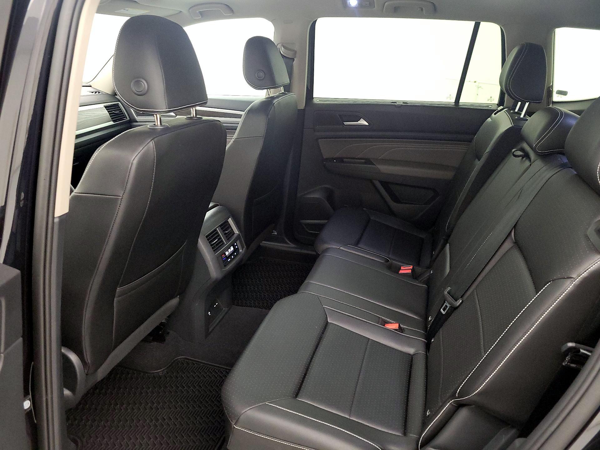 Thumbnail: 2023 Volkswagen Atlas - 20