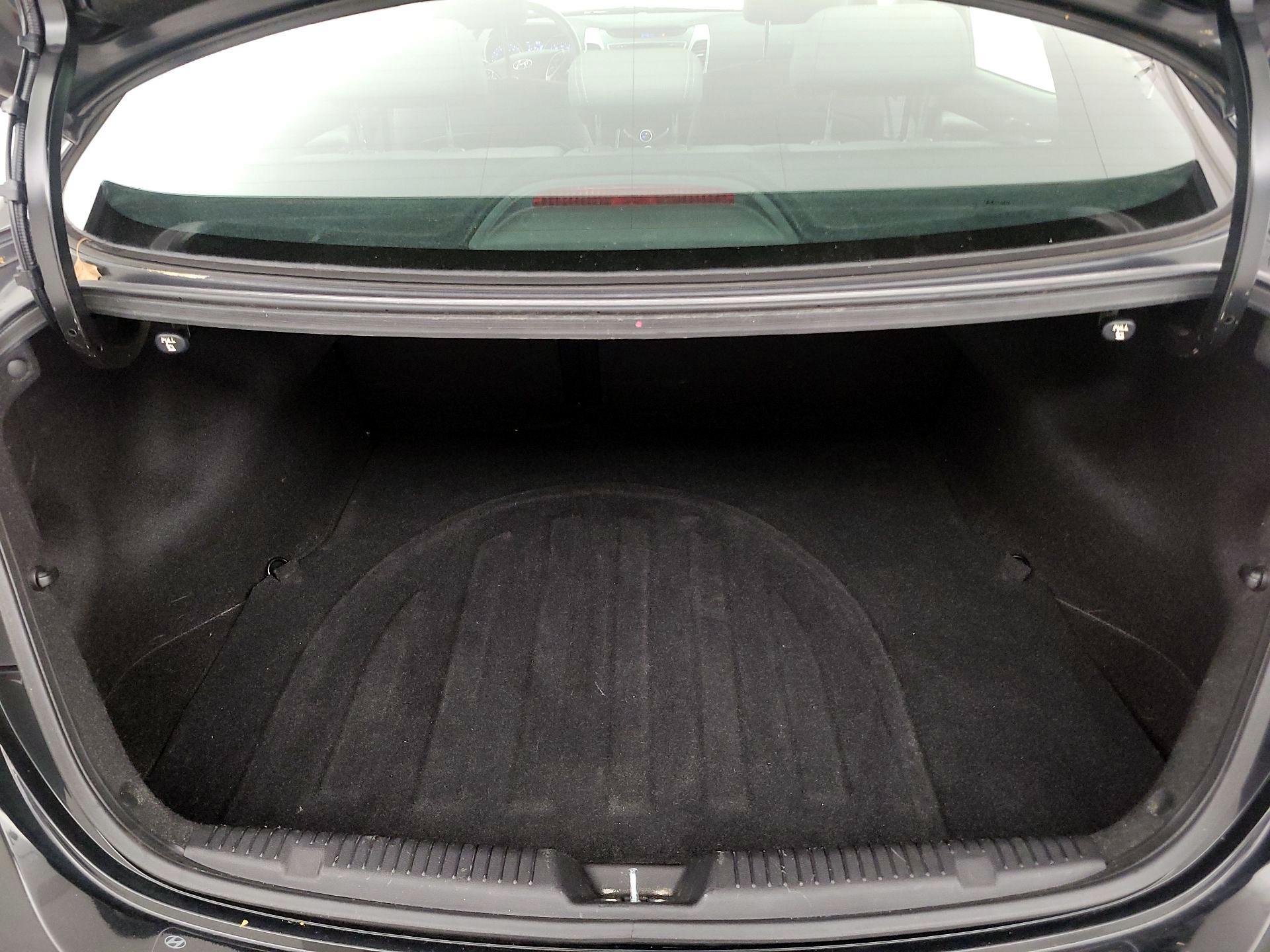 Thumbnail: 2015 Hyundai Elantra - 20