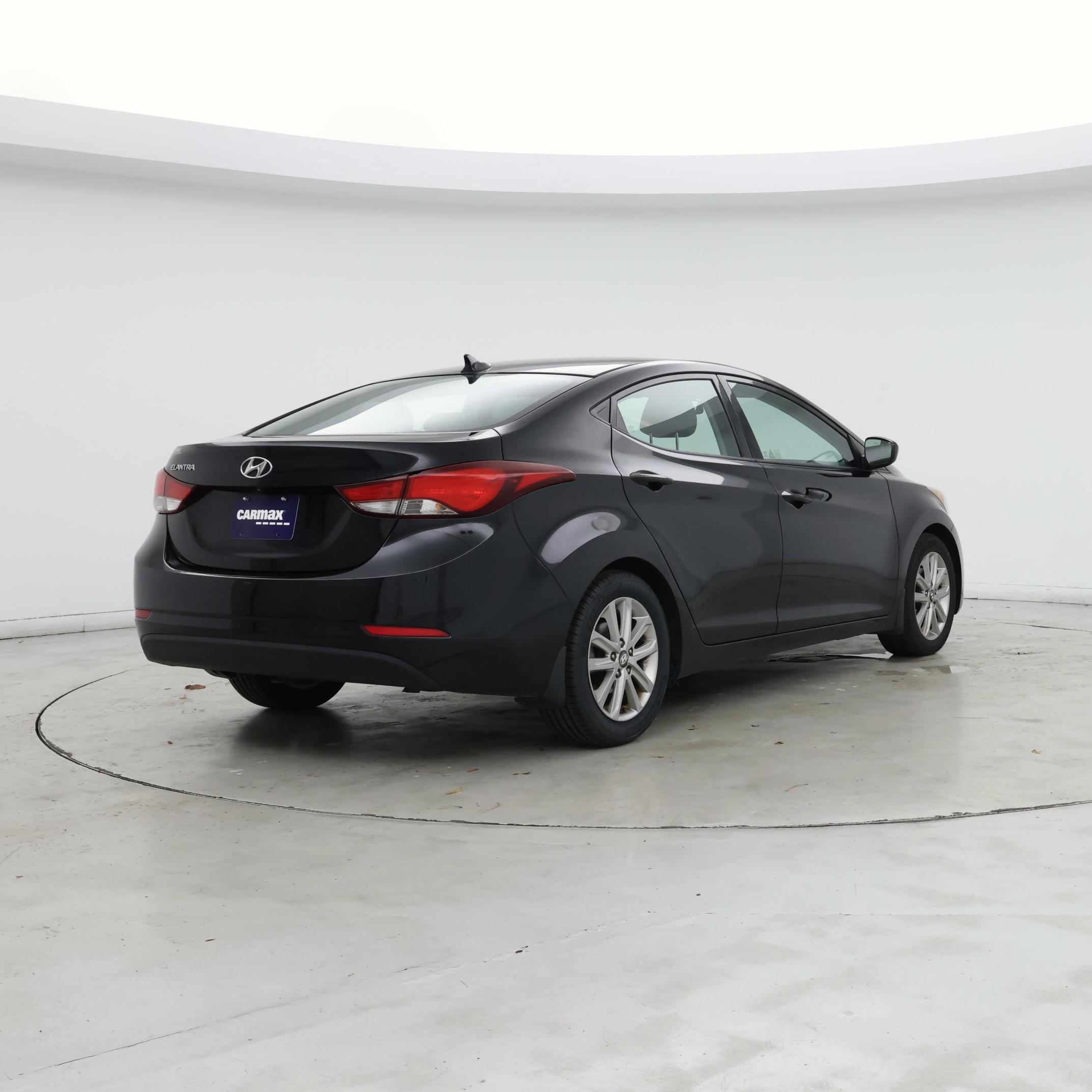 Thumbnail: 2015 Hyundai Elantra - 8