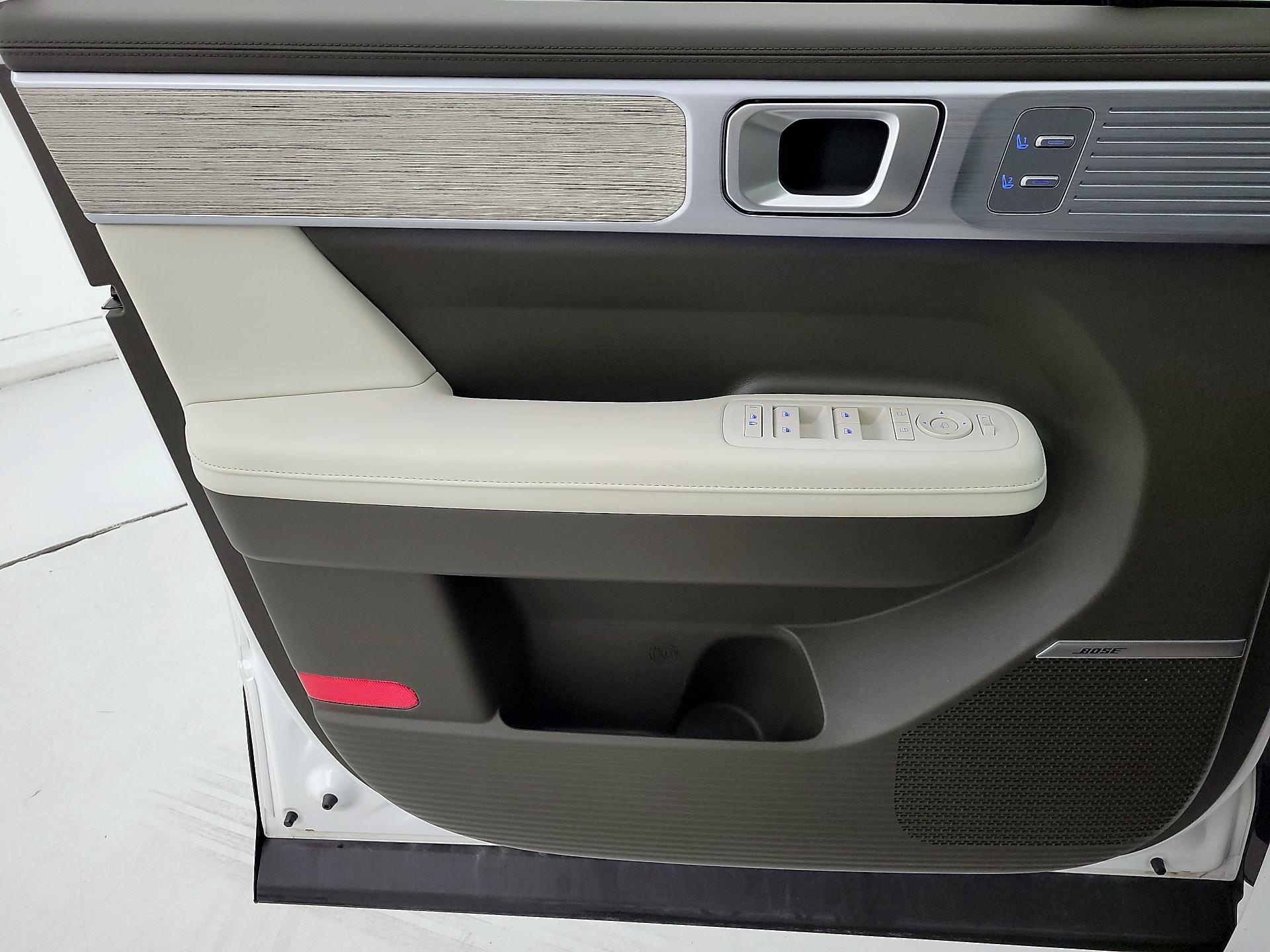 Thumbnail: 2024 Hyundai Santa Fe - 12