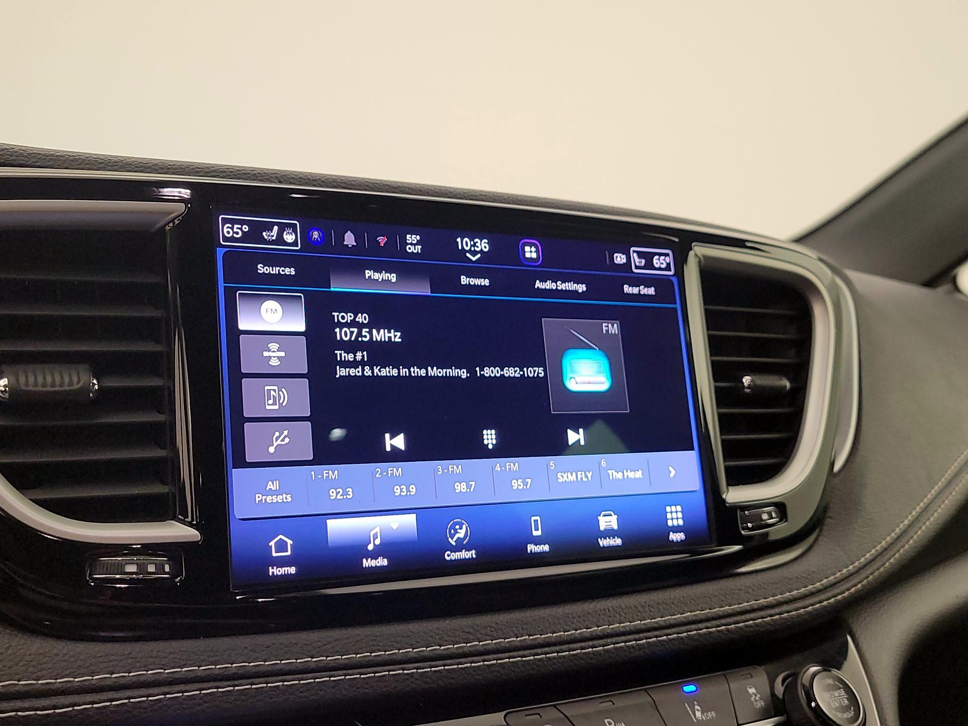 Thumbnail: 2021 Chrysler Pacifica - 15