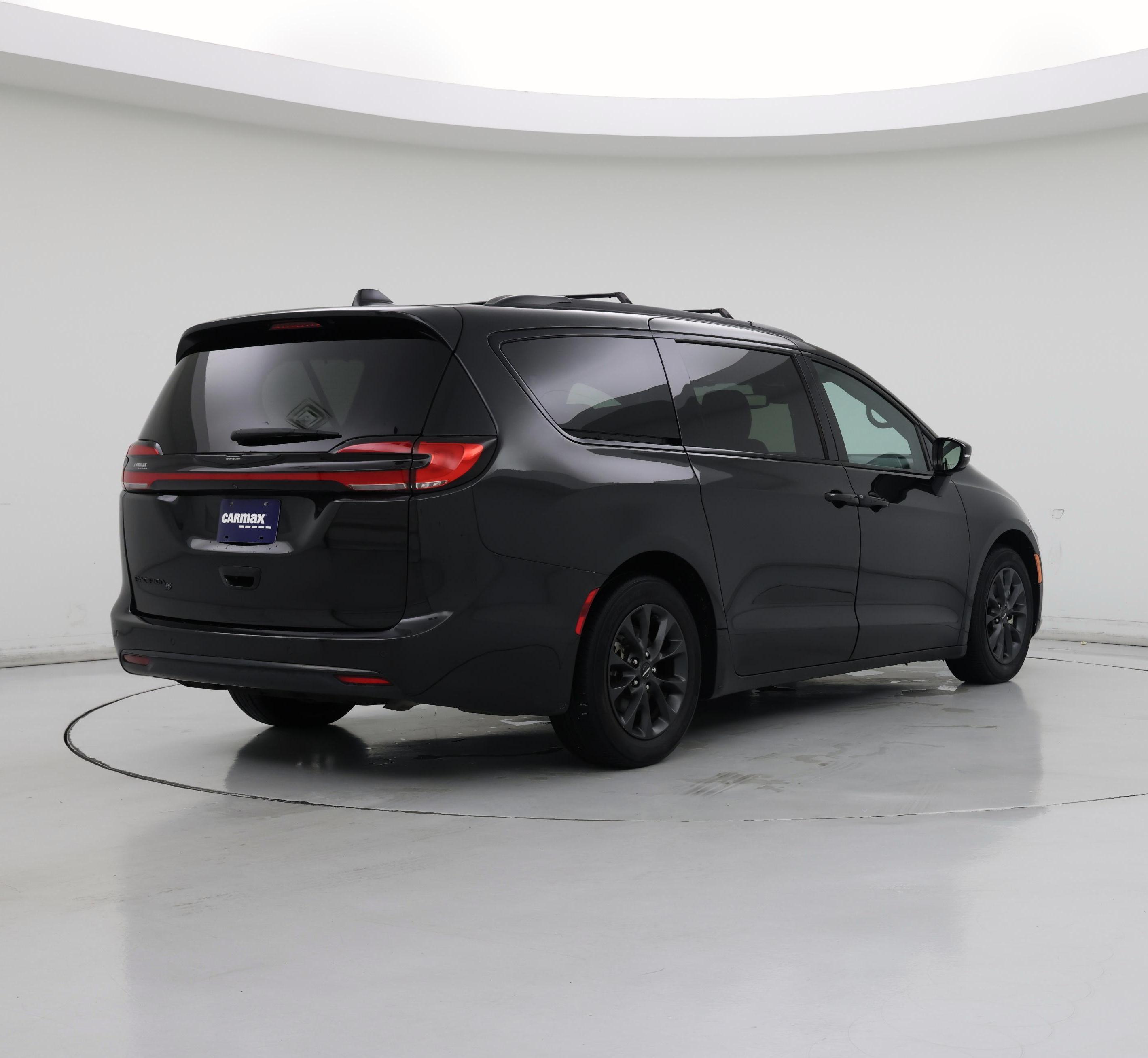 Thumbnail: 2021 Chrysler Pacifica - 8