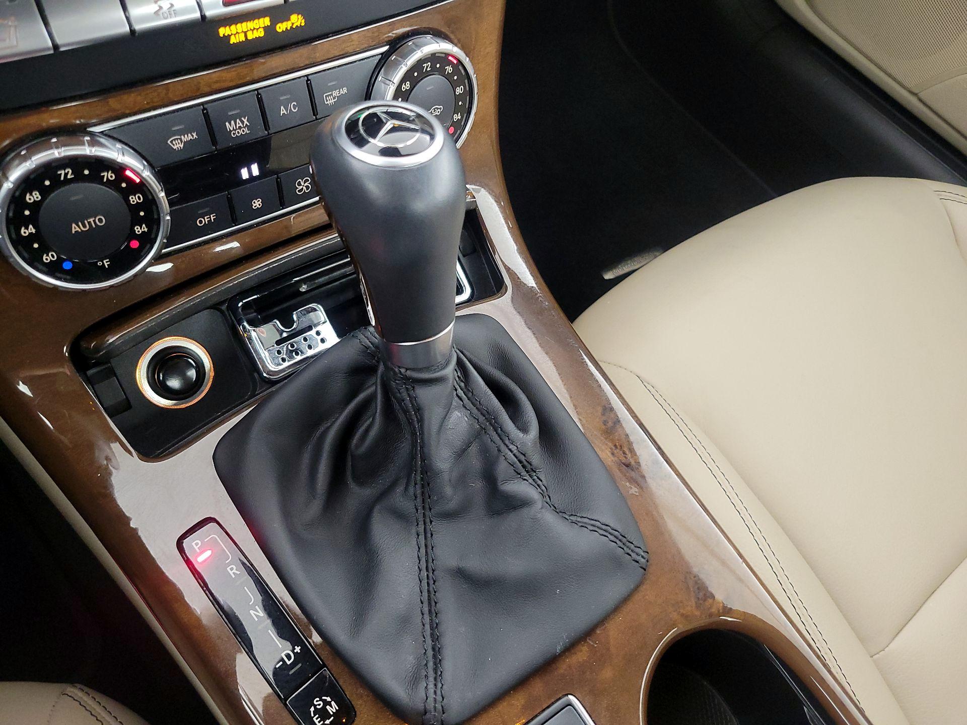 Thumbnail: 2016 Mercedes-Benz SLK - 17