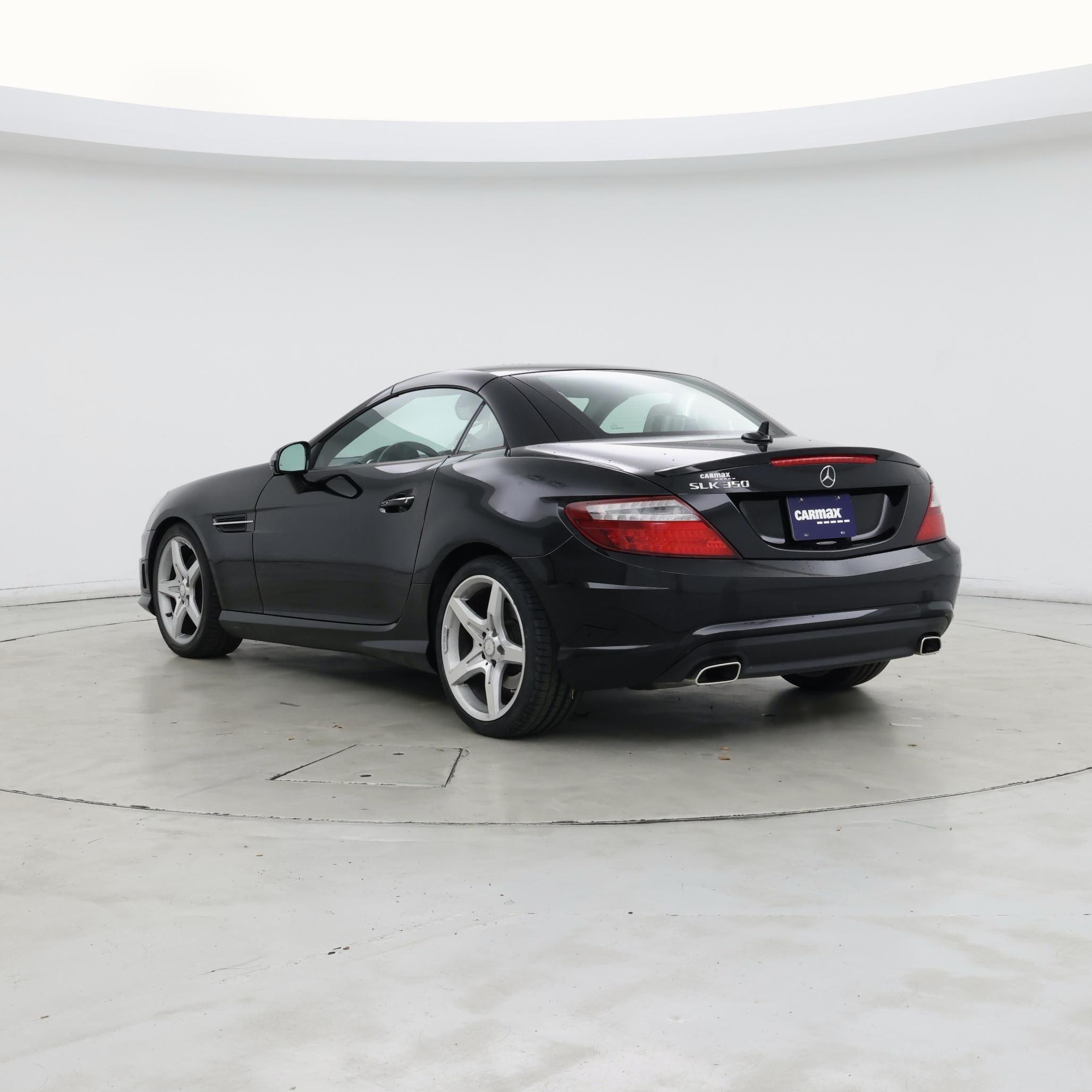 Thumbnail: 2016 Mercedes-Benz SLK - 2