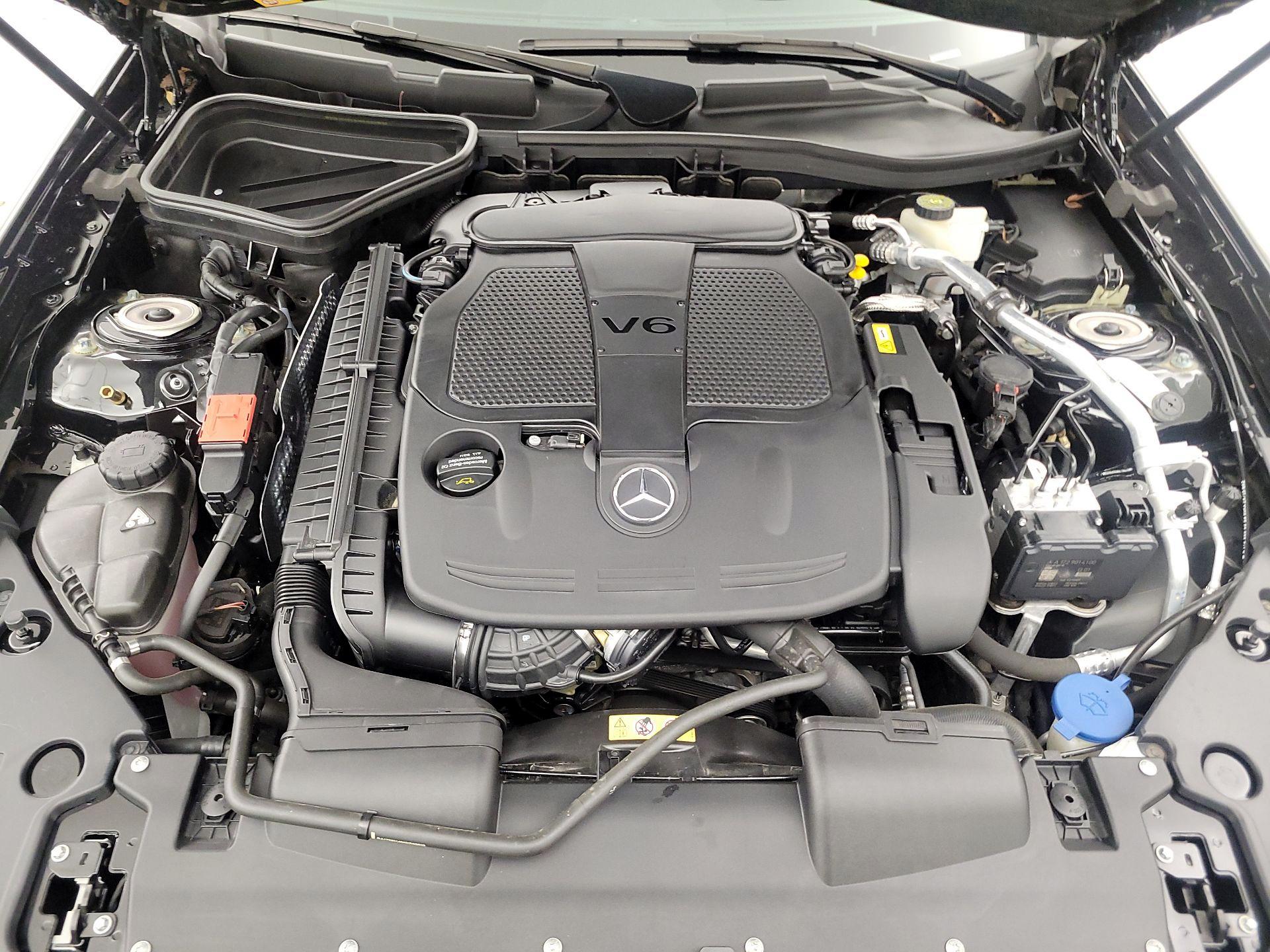 Thumbnail: 2016 Mercedes-Benz SLK - 19