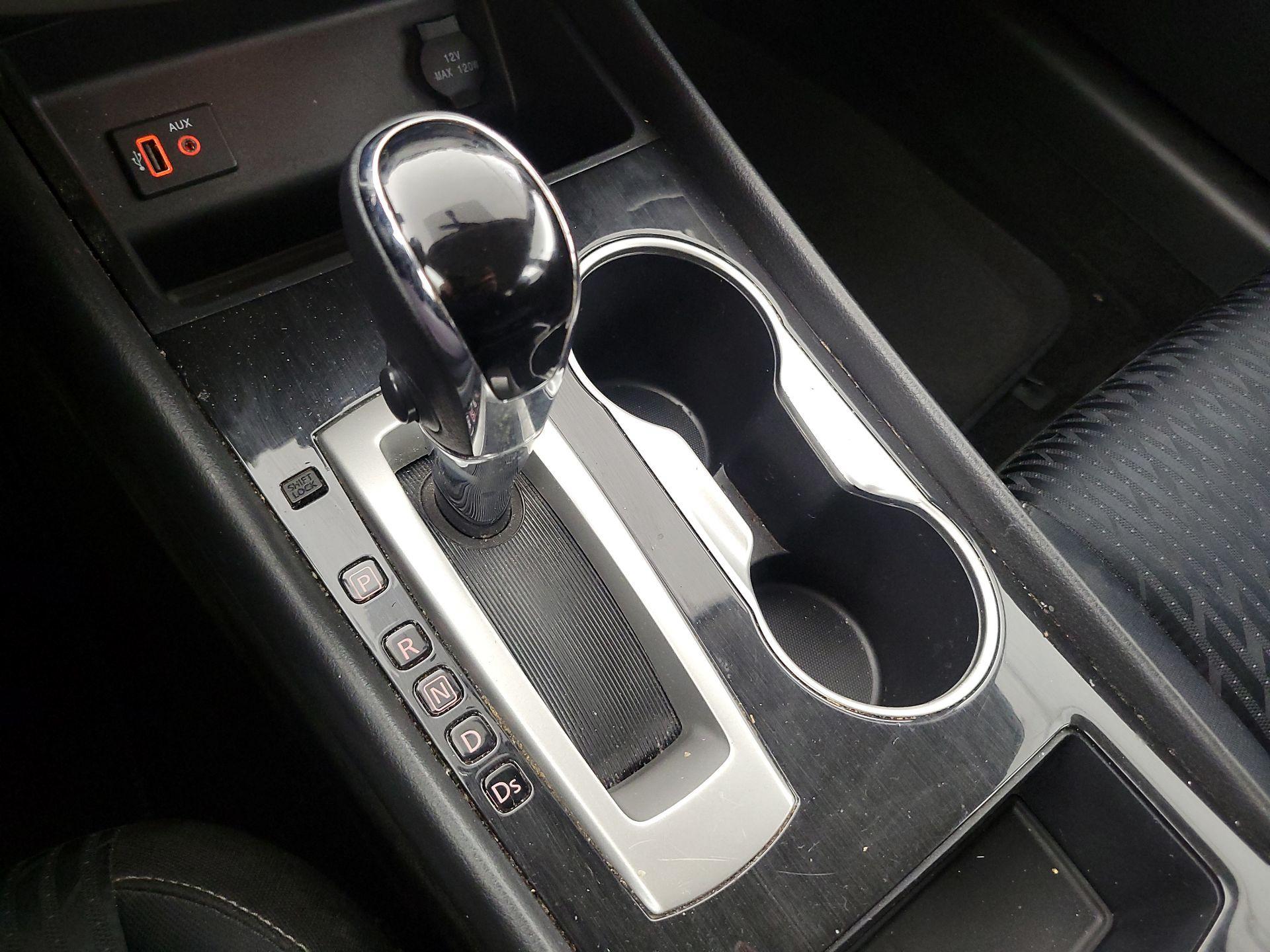 Thumbnail: 2018 Nissan Altima - 17