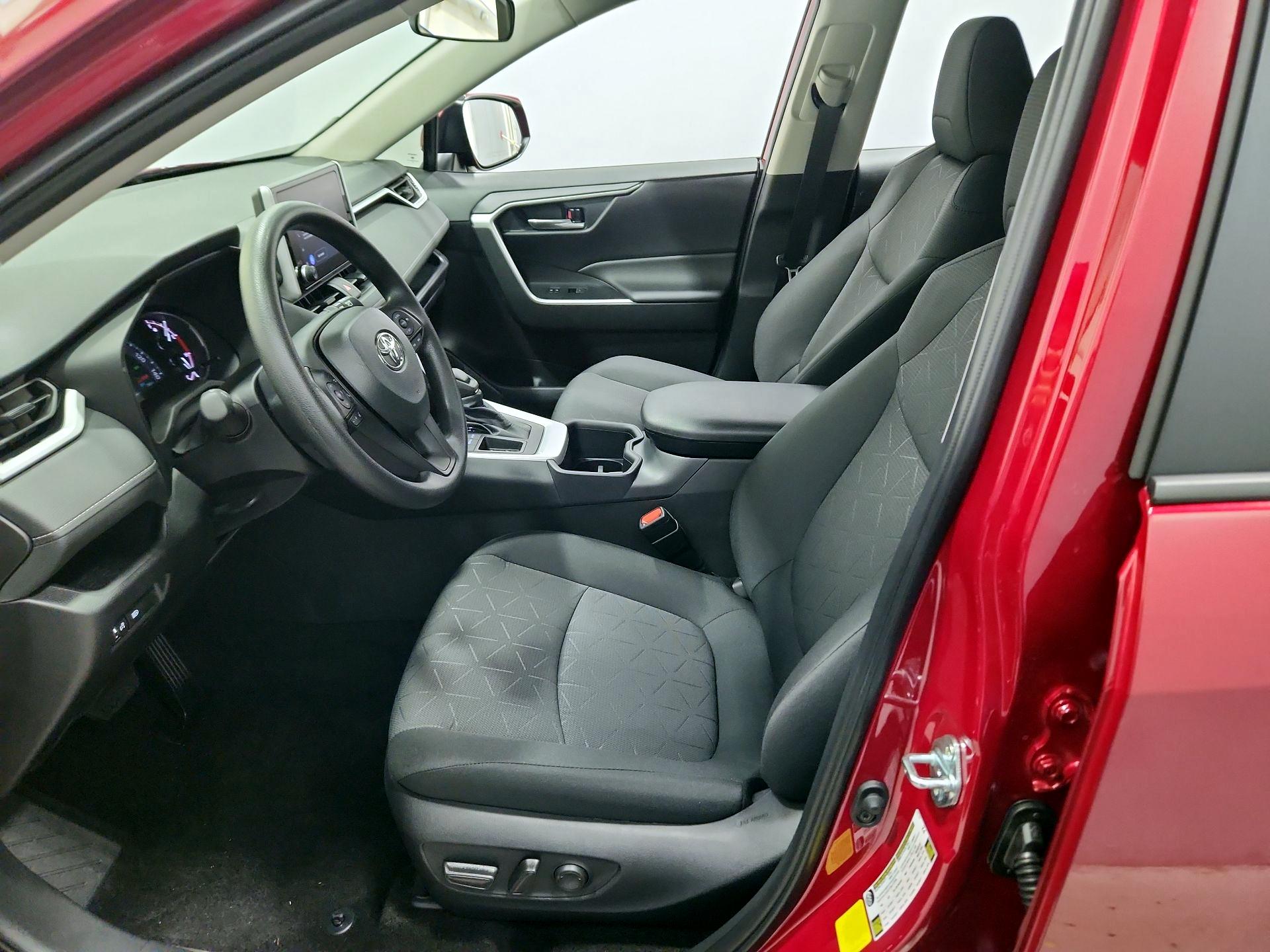 Thumbnail: 2025 Toyota RAV4 - 11