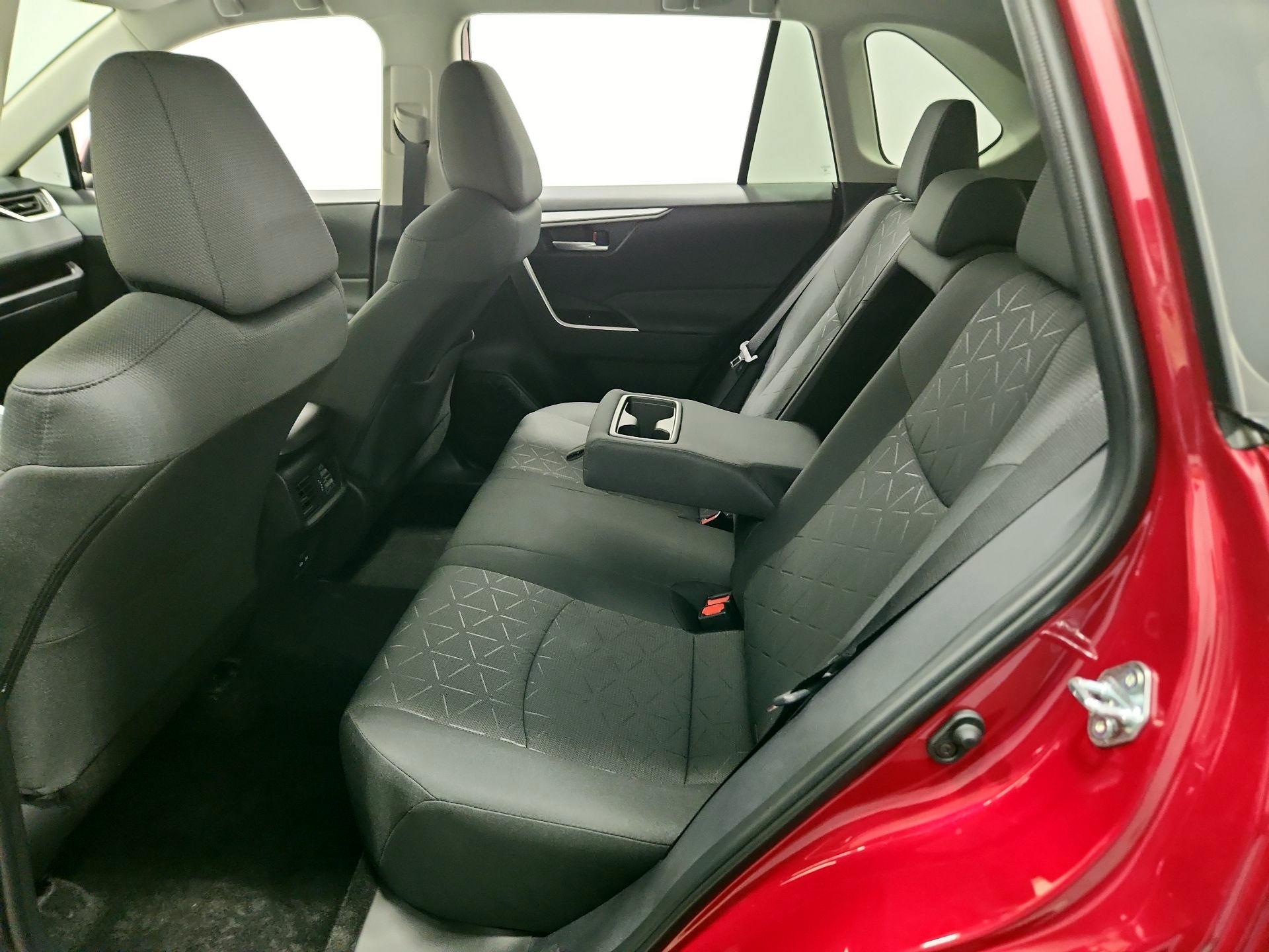 Thumbnail: 2025 Toyota RAV4 - 20