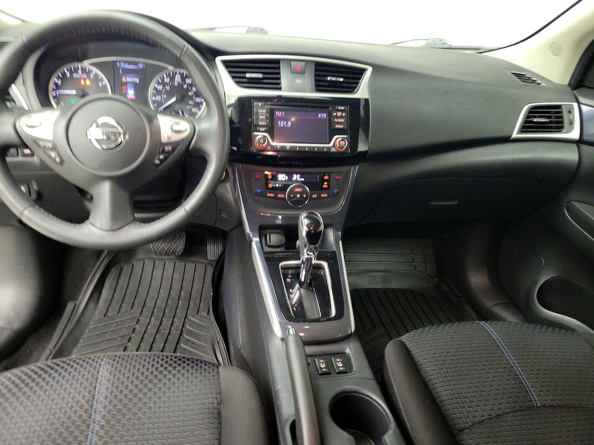 Thumbnail: 2018 Nissan Sentra - 9