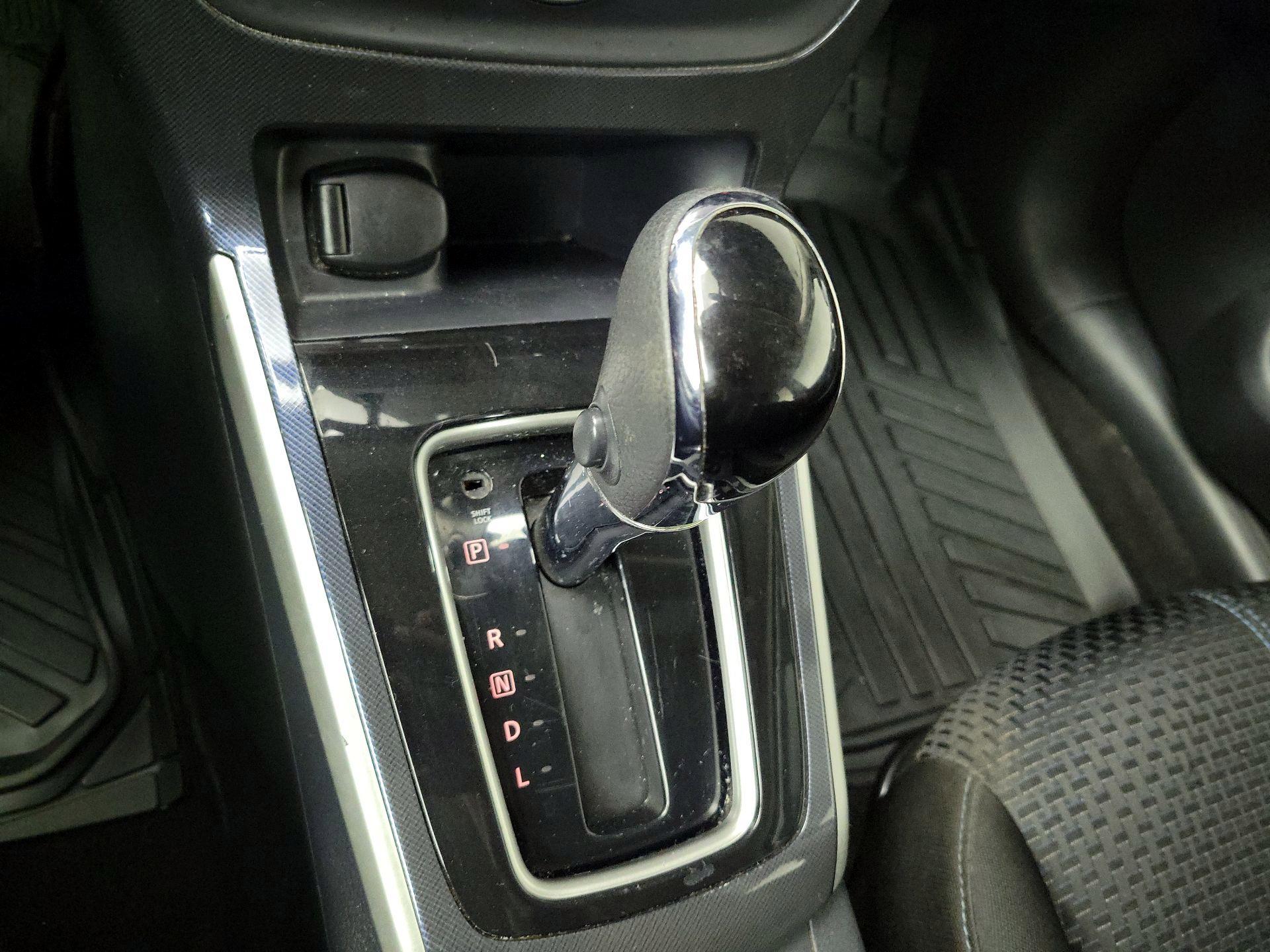 Thumbnail: 2018 Nissan Sentra - 16