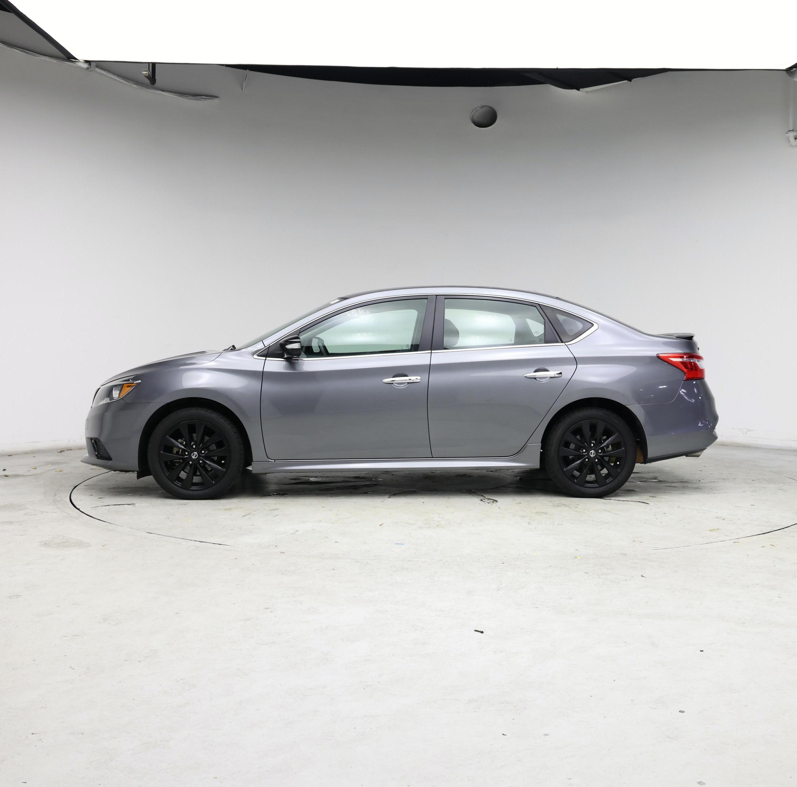 Thumbnail: 2018 Nissan Sentra - 3