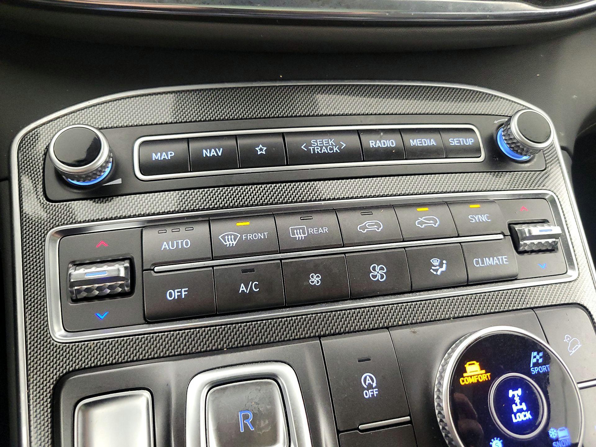 Thumbnail: 2023 Hyundai Santa Fe - 17