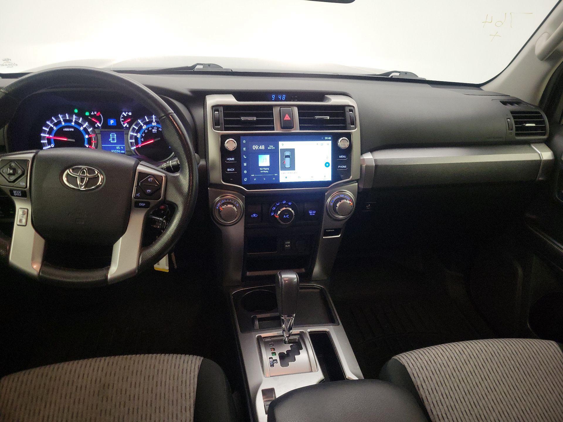 Thumbnail: 2017 Toyota 4Runner - 9