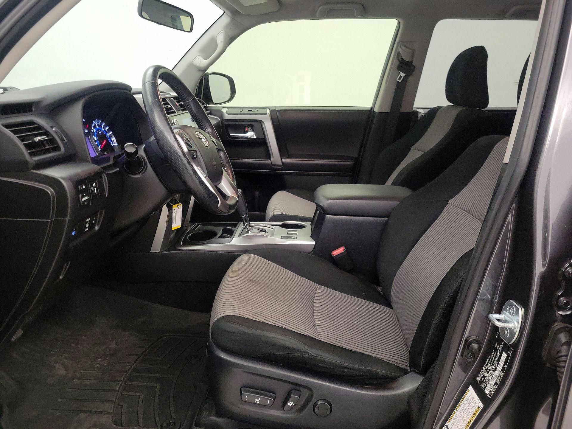 Thumbnail: 2017 Toyota 4Runner - 11