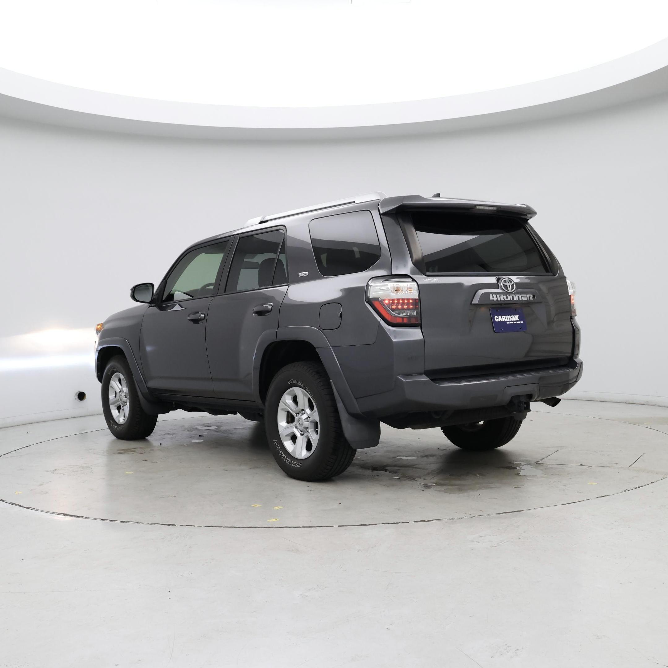 Thumbnail: 2017 Toyota 4Runner - 2